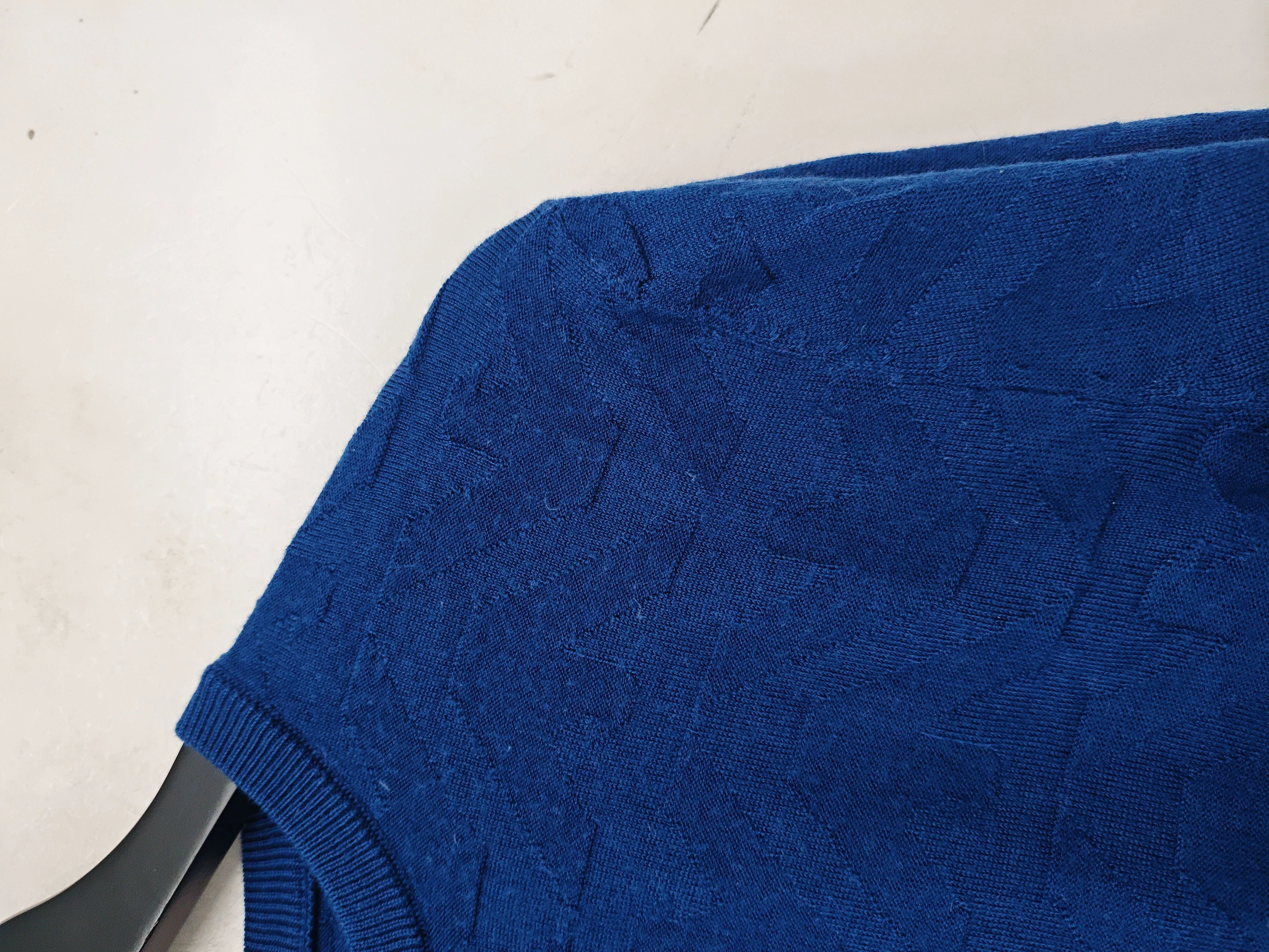 Armani Jeans Men's Jumper M Blue Geometric Wool with Acrylic Crew Neck Pullover - Image 5