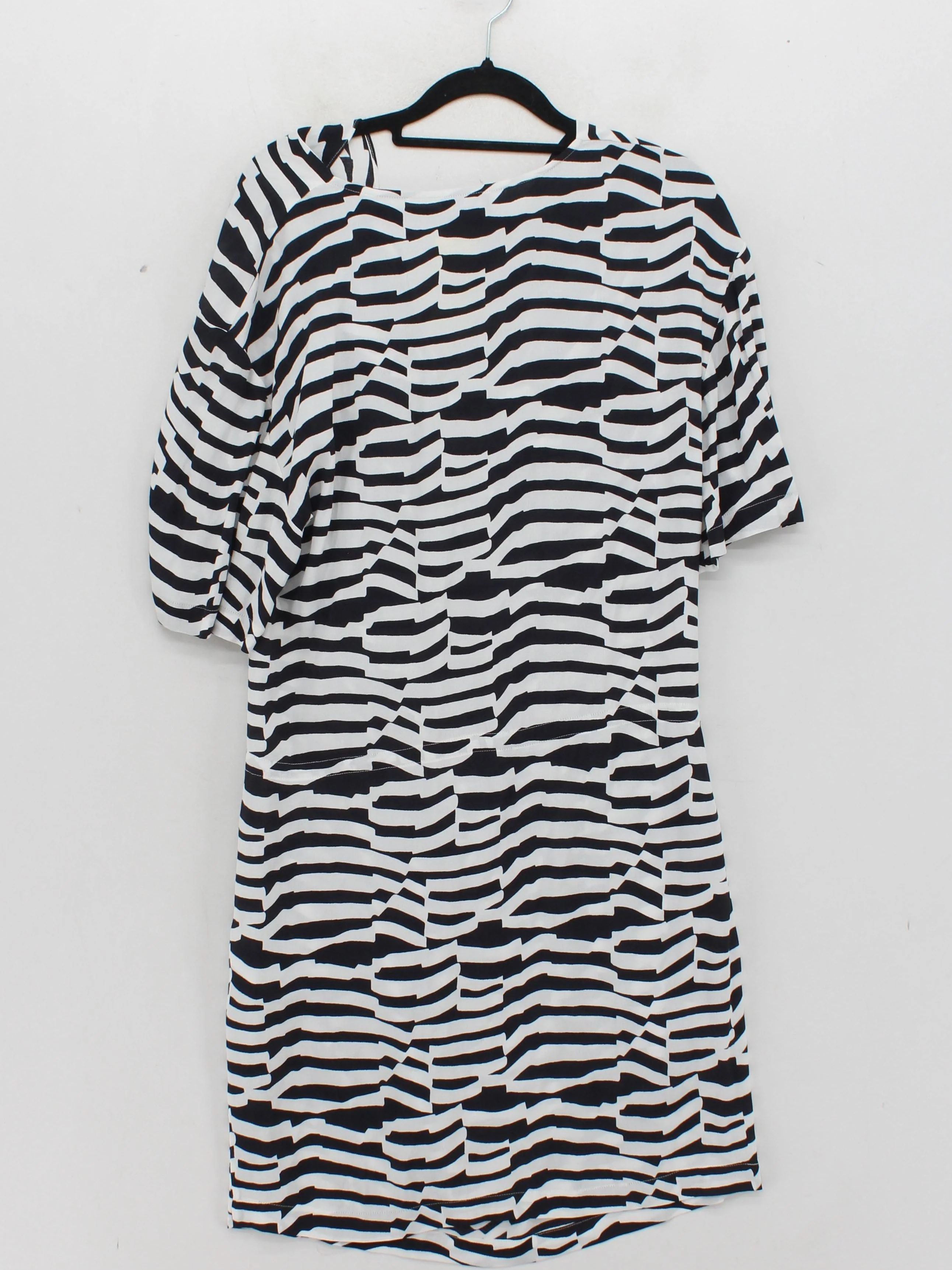 Armani Jeans T-Shirt Mini Dress UK14 in Multi - Image 2