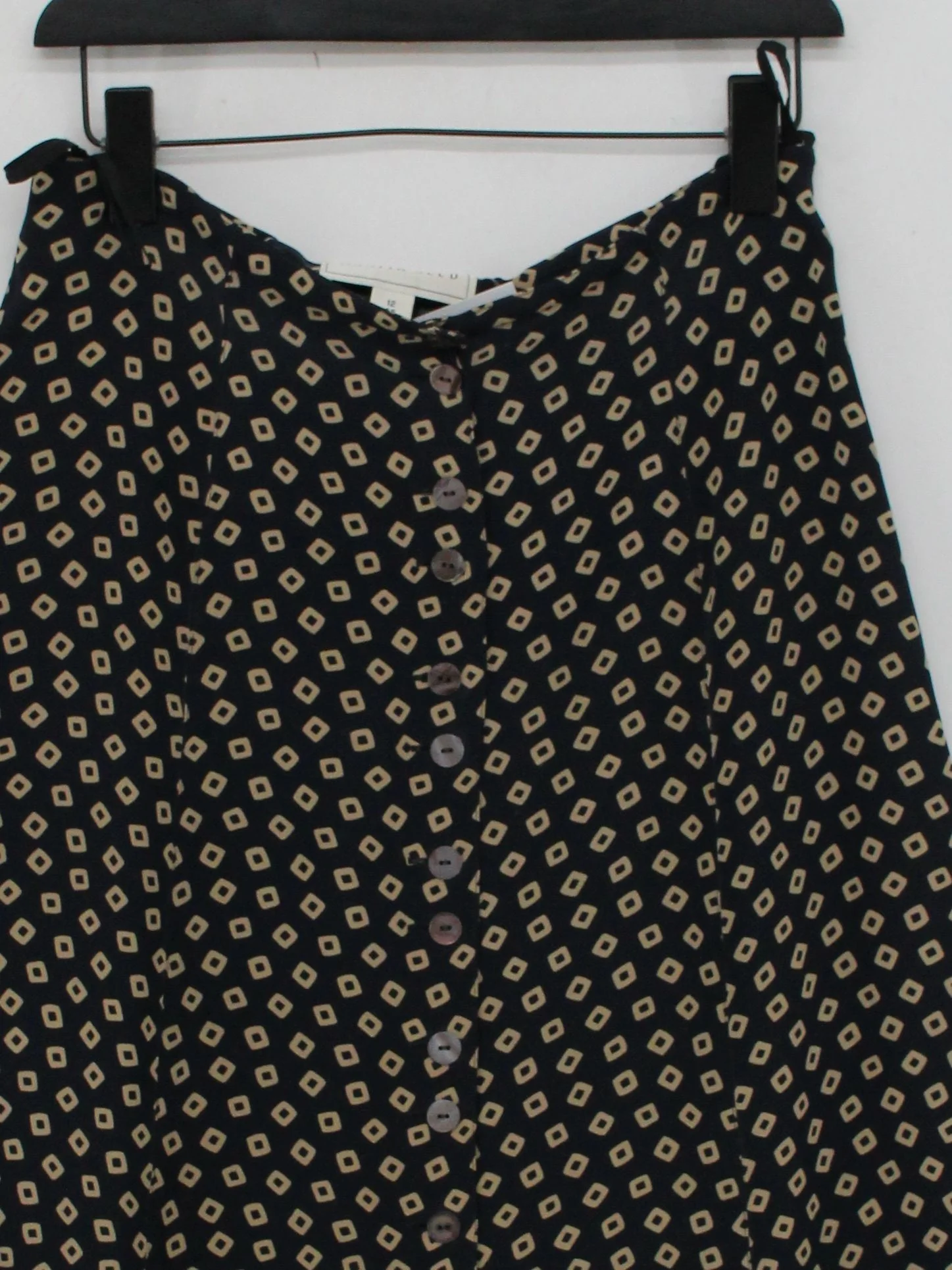 Austin Reed Women's Midi Skirt UK 12 Black Geometric 100% Silk Midi A-Line - Image 3