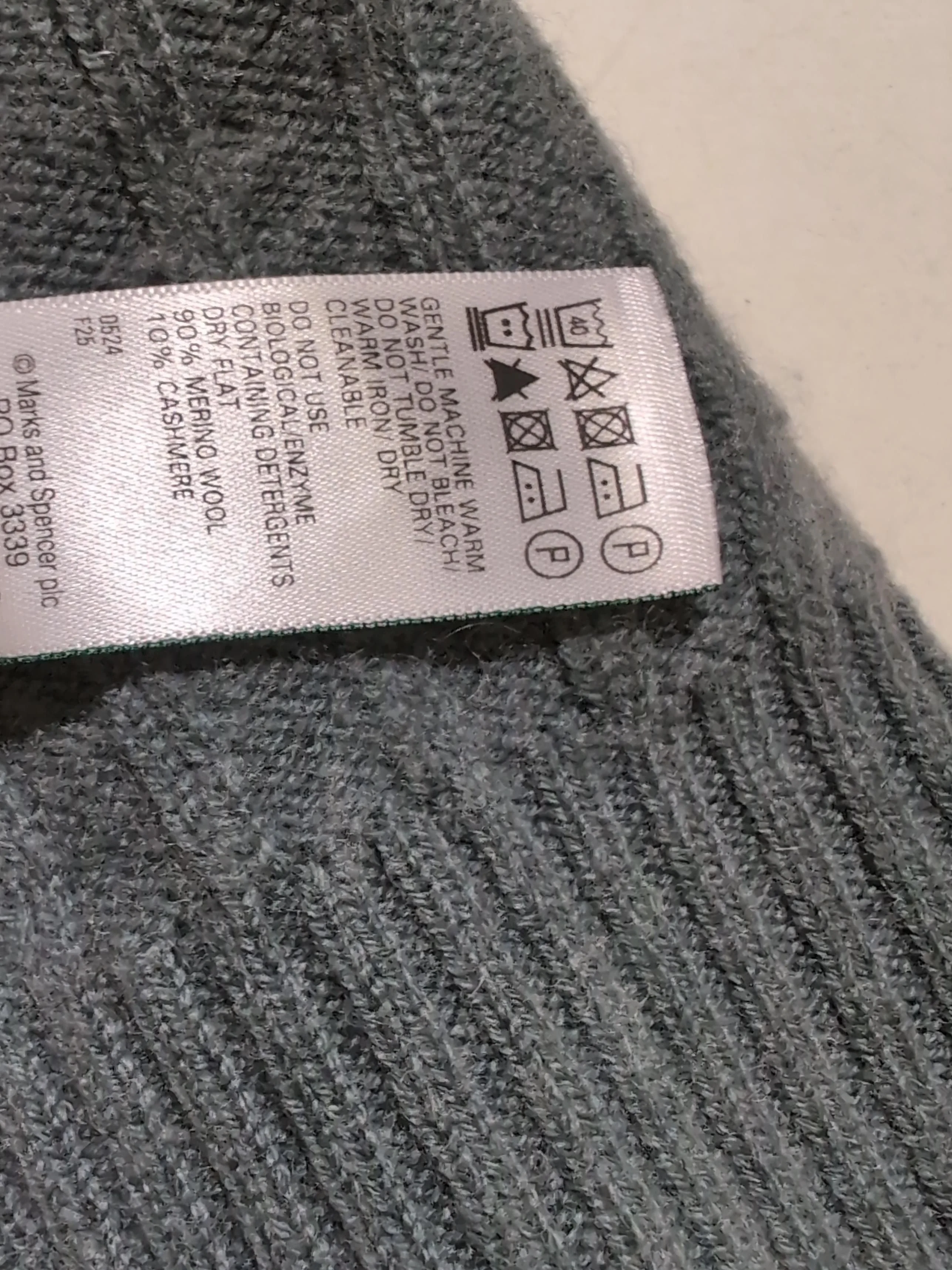 Autograph Women's Jumper XS Green Wool with Cashmere Round Neck Vest - Image 7