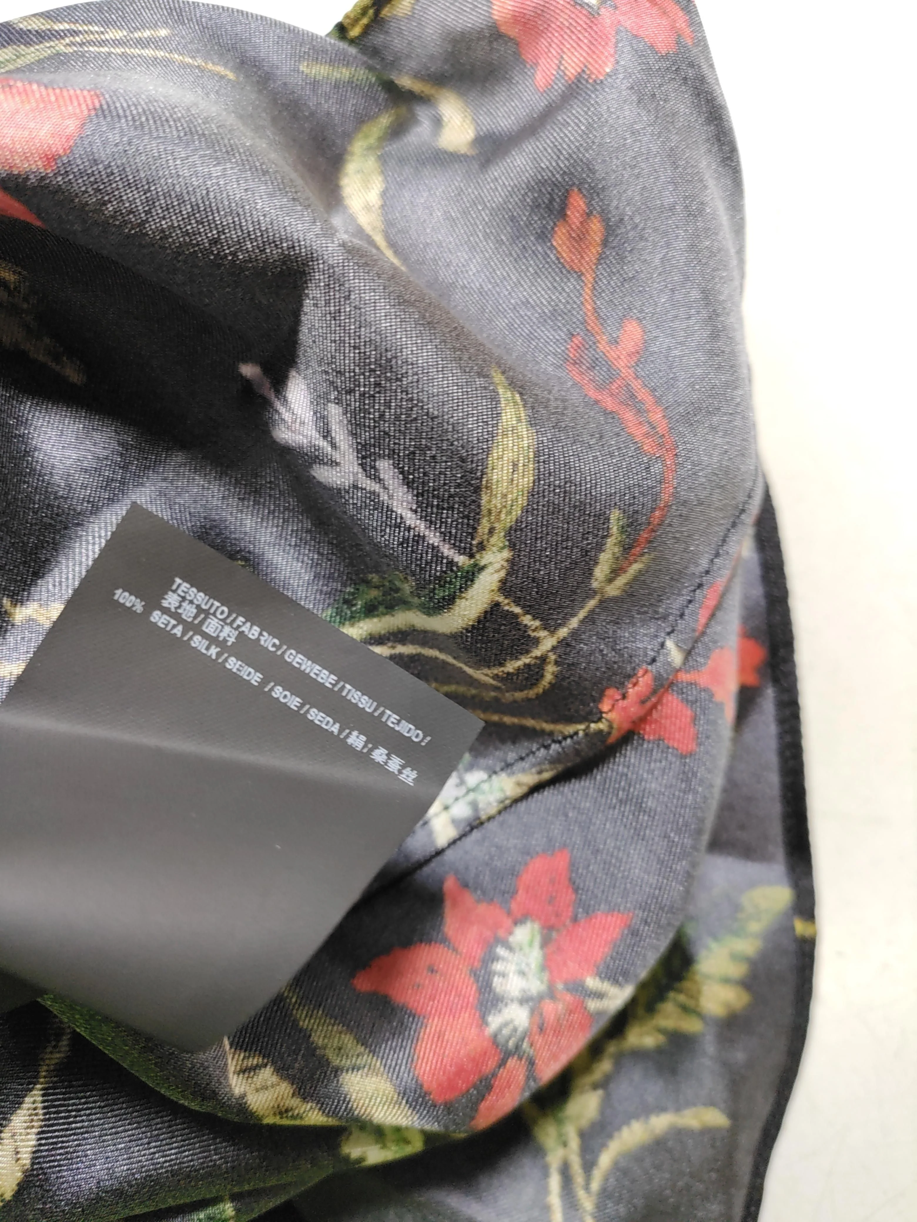Balenciaga Women's Top S Black Floral 100% Silk Short Sleeve Round Neck Basic - Image 6