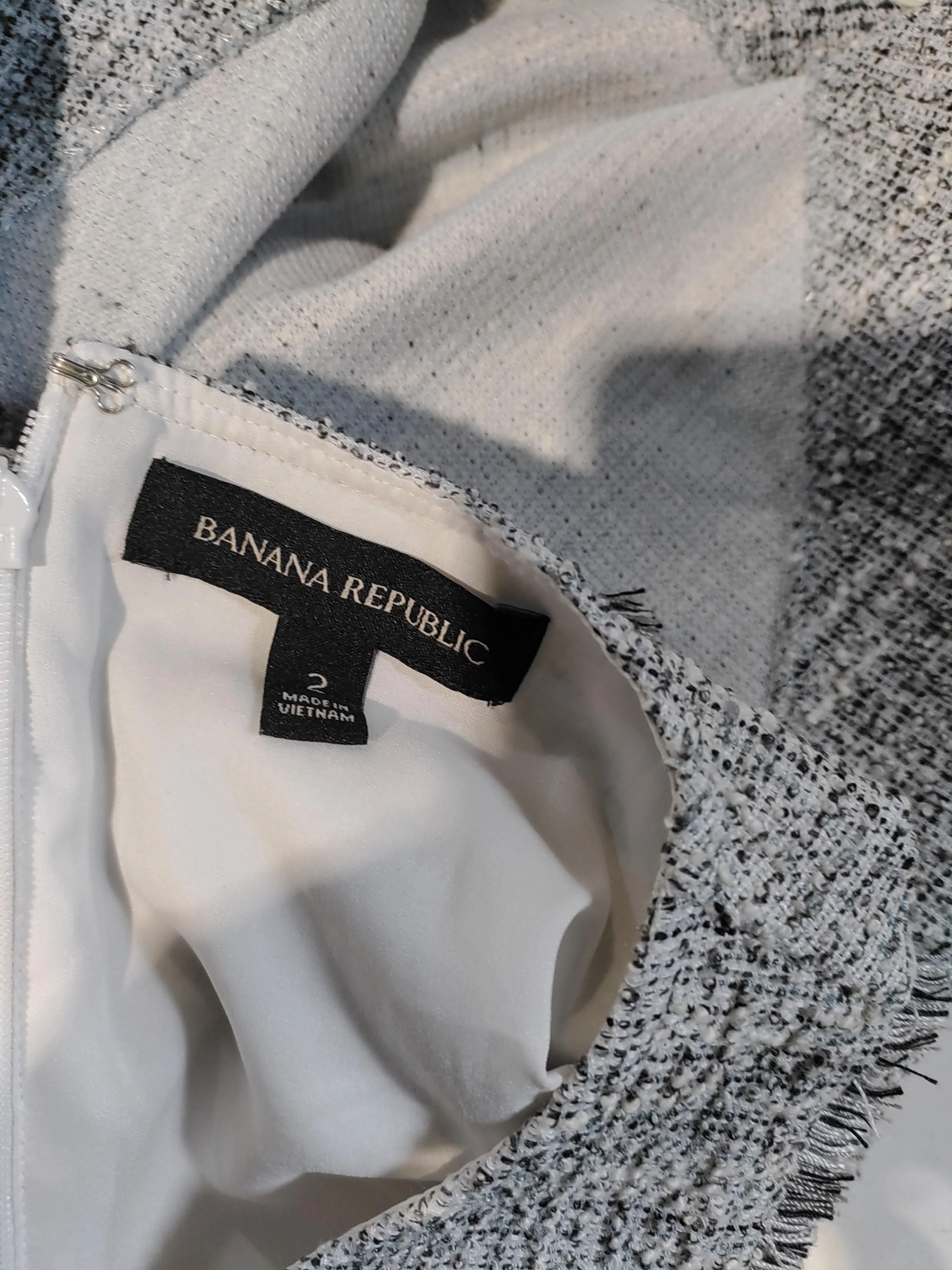 Banana Republic Bodycon Mini Dress in Grey - Image 5