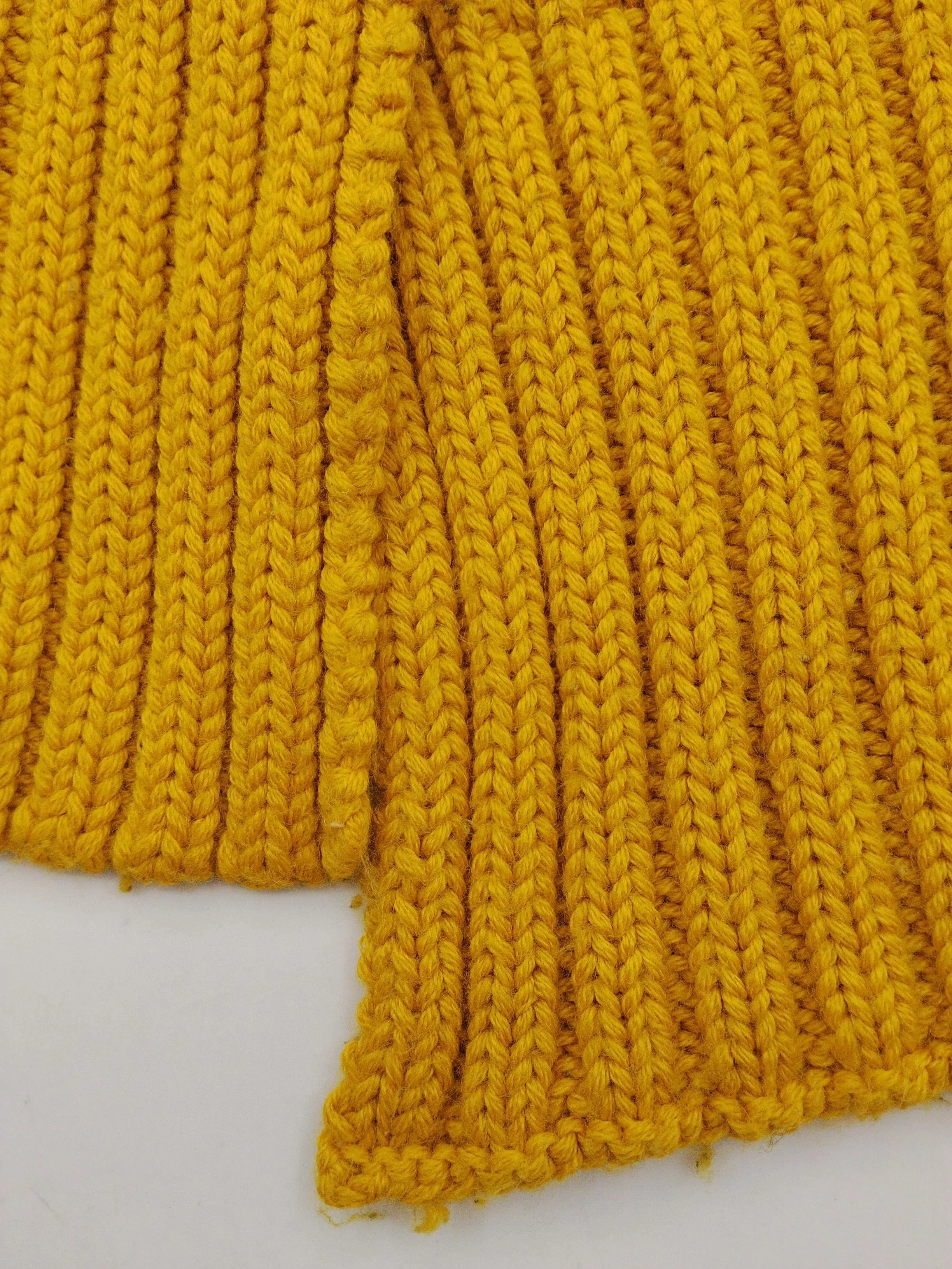 Banana Republic Men's Scarf Yellow 100% Wool Scarf - Image 4