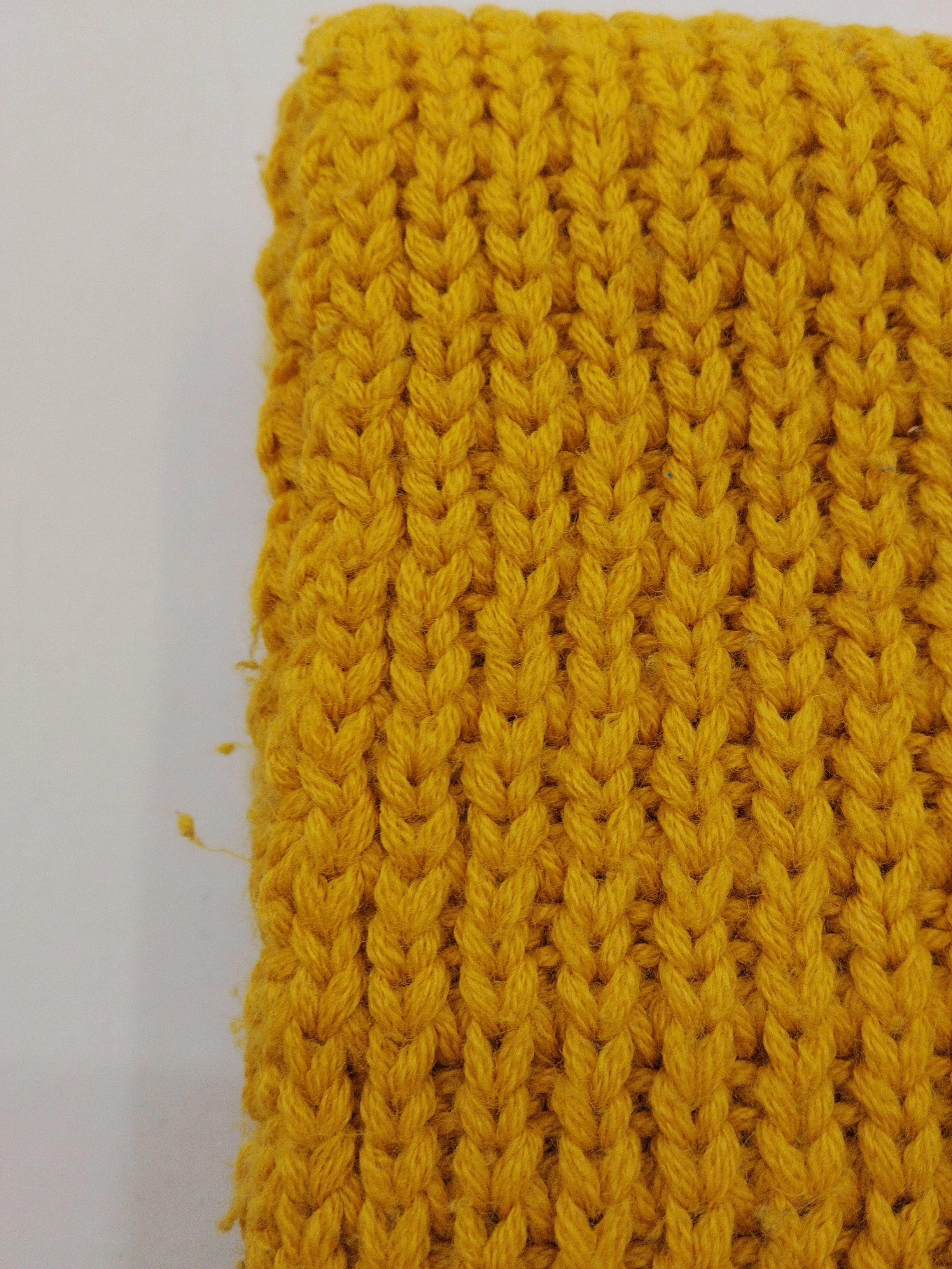 Banana Republic Men's Scarf Yellow 100% Wool Scarf - Image 6