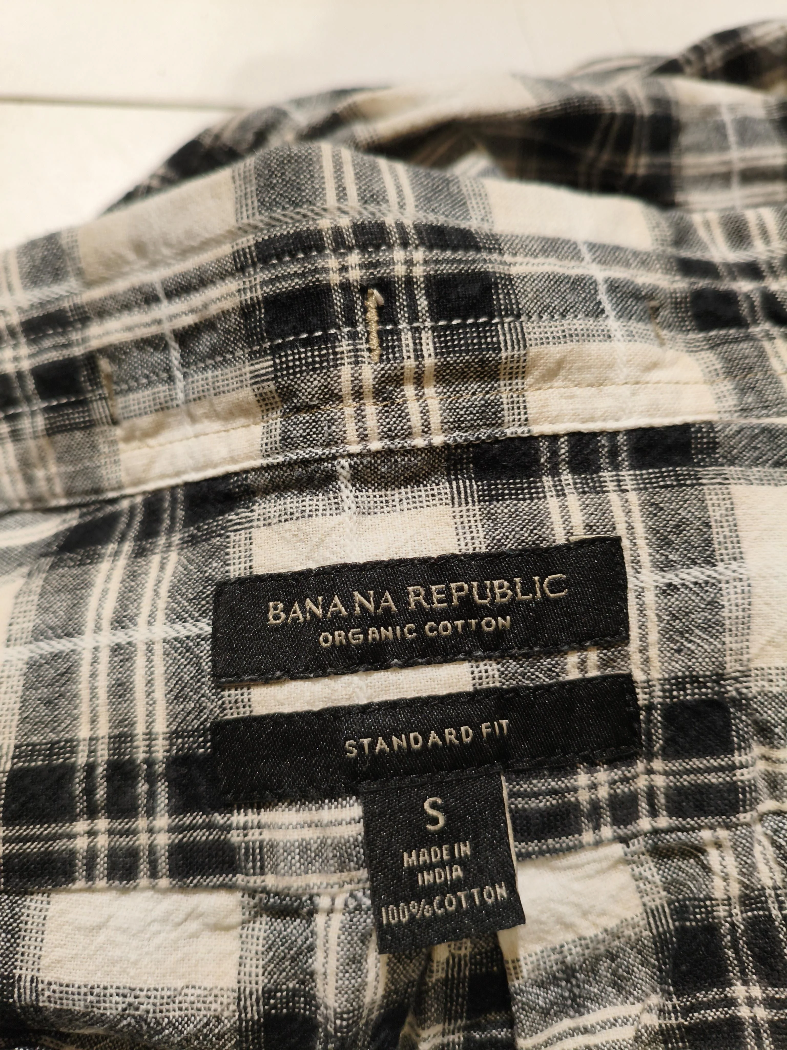 Banana Republic Men's Shirt S Black Checkered 100% Cotton Basic - Image 5