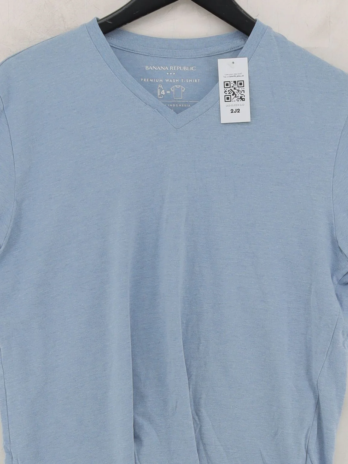 Banana Republic Men's T-Shirt M Blue Cotton with Polyester Basic - Image 3