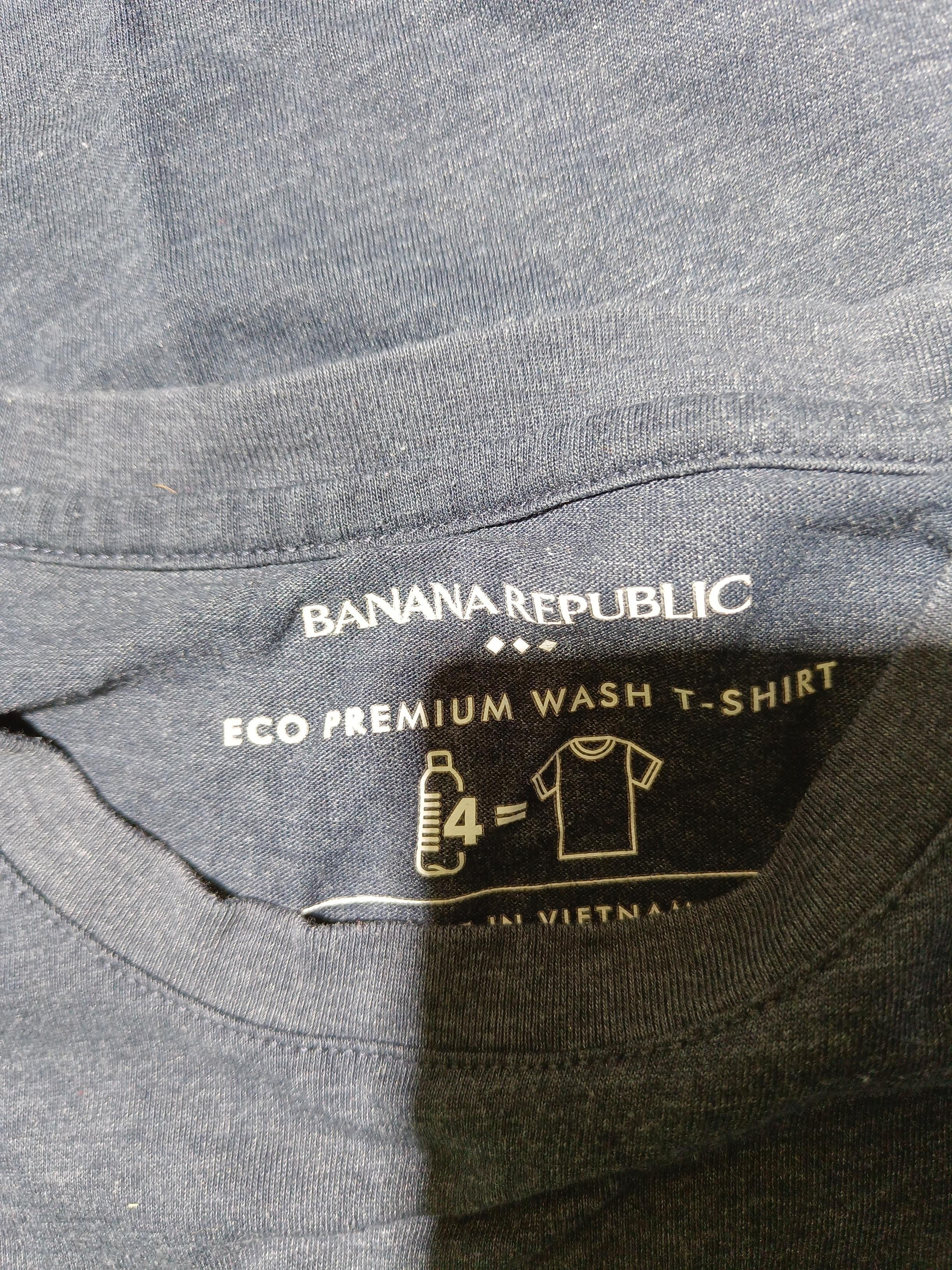 Banana Republic Men's T-Shirt S Blue Cotton with Polyester Basic - Image 5