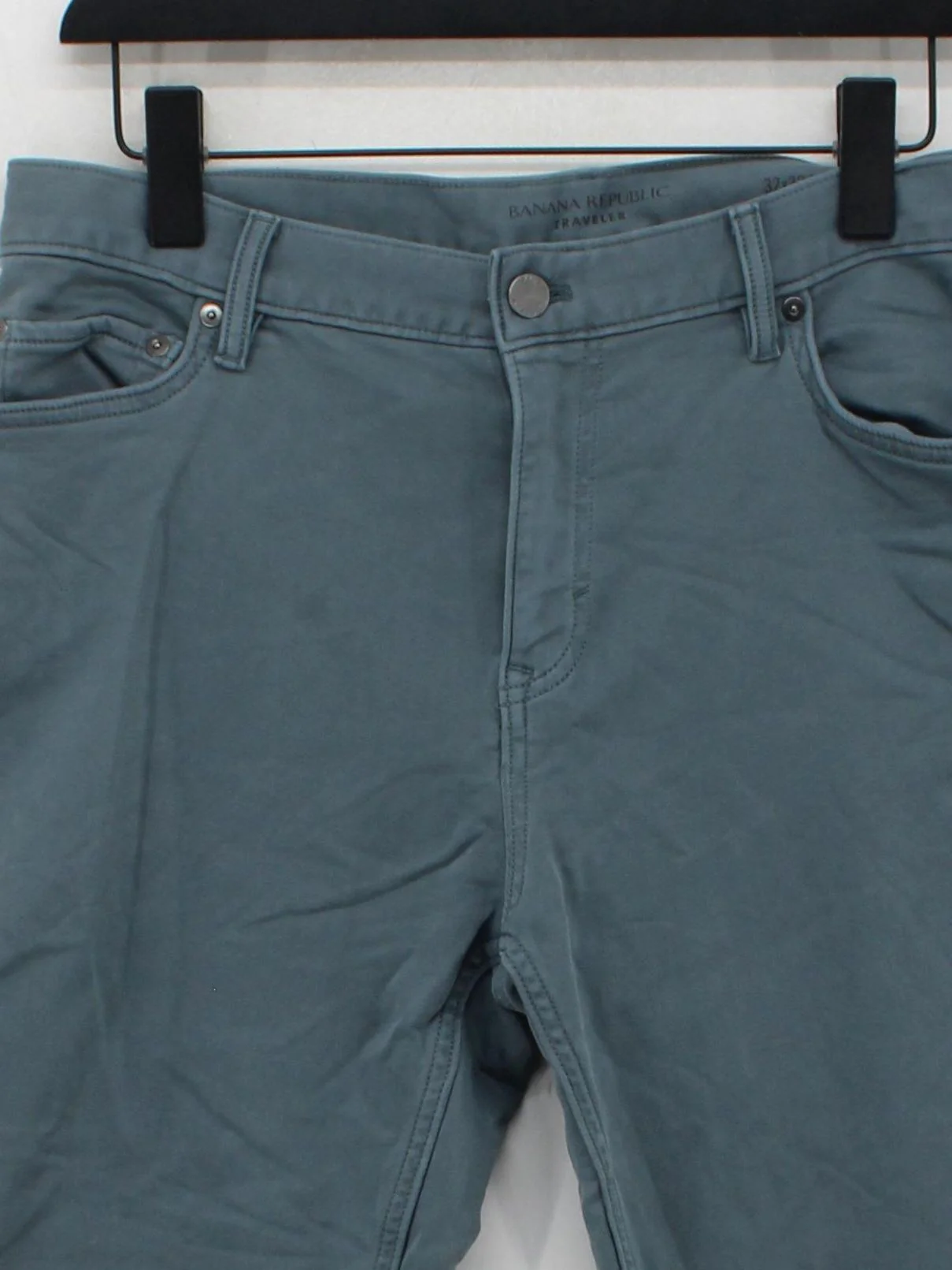Banana Republic Men's Trousers W 32 in Green Cotton with Elastane Tapered Chino - Image 3