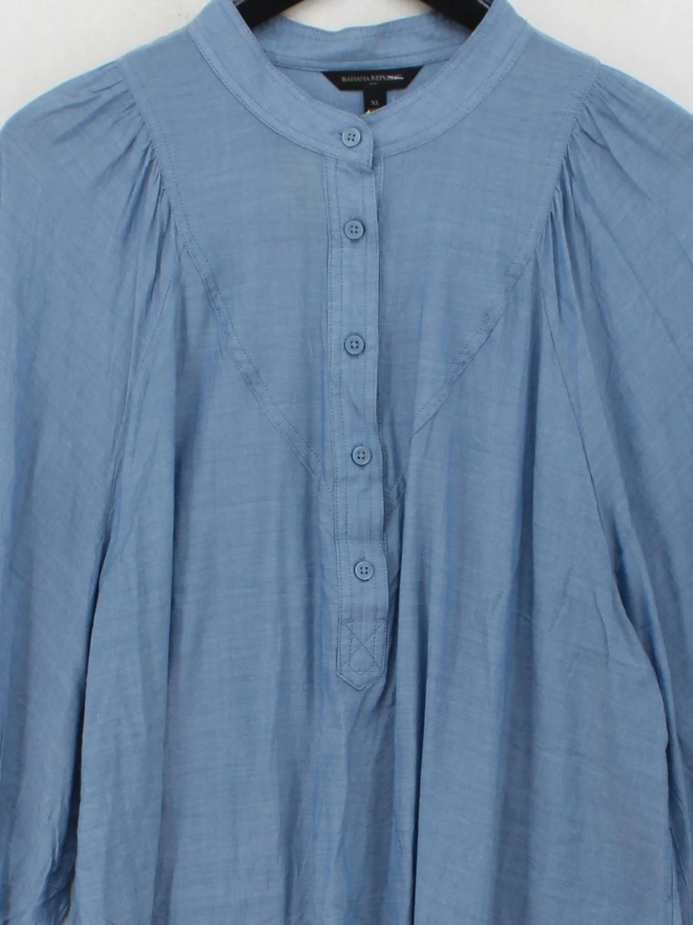 Banana Republic Women's Blouse XL Blue Rayon with Lyocell Modal Basic - Image 3
