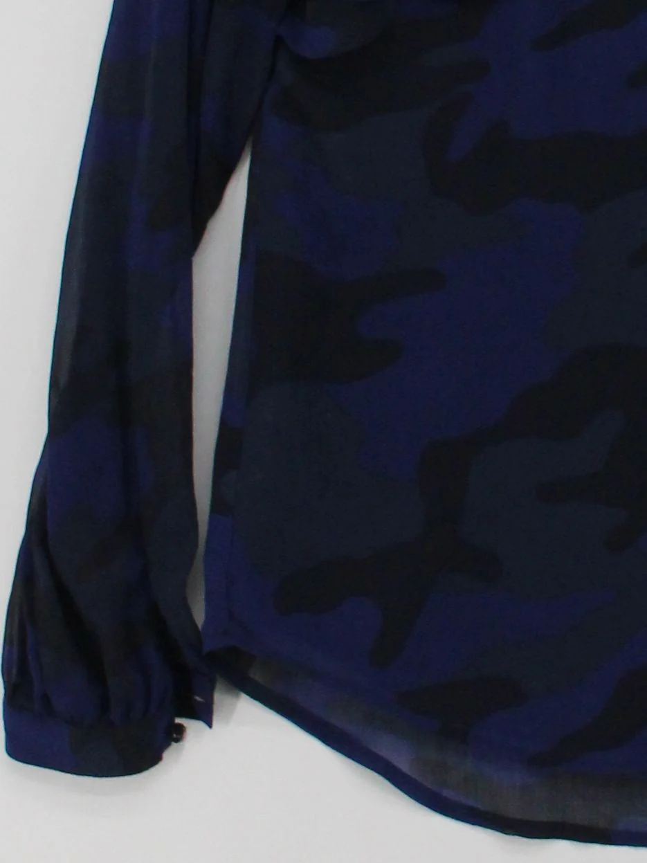Banana Republic Women's Blouse XS Blue 100% Polyester Basic - Image 4
