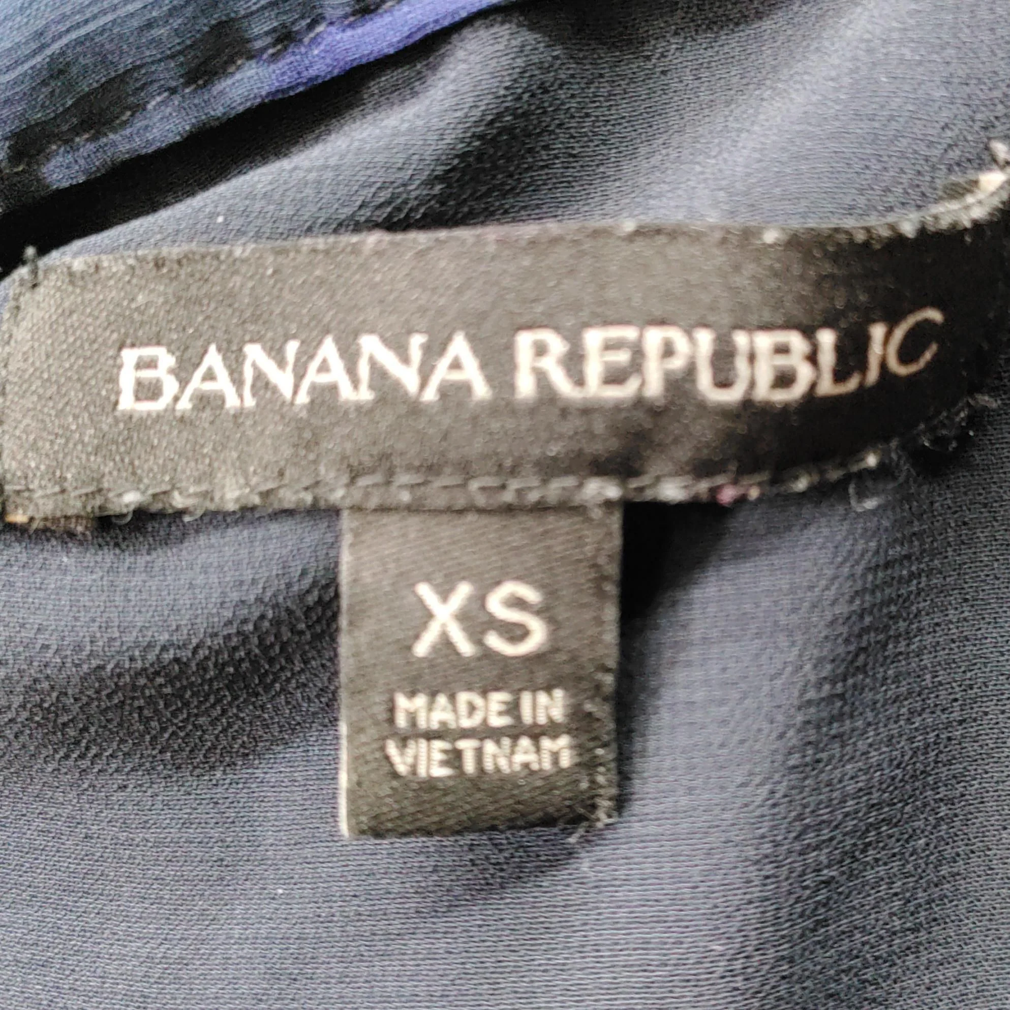 Banana Republic Women's Blouse XS Blue 100% Polyester Basic - Image 5