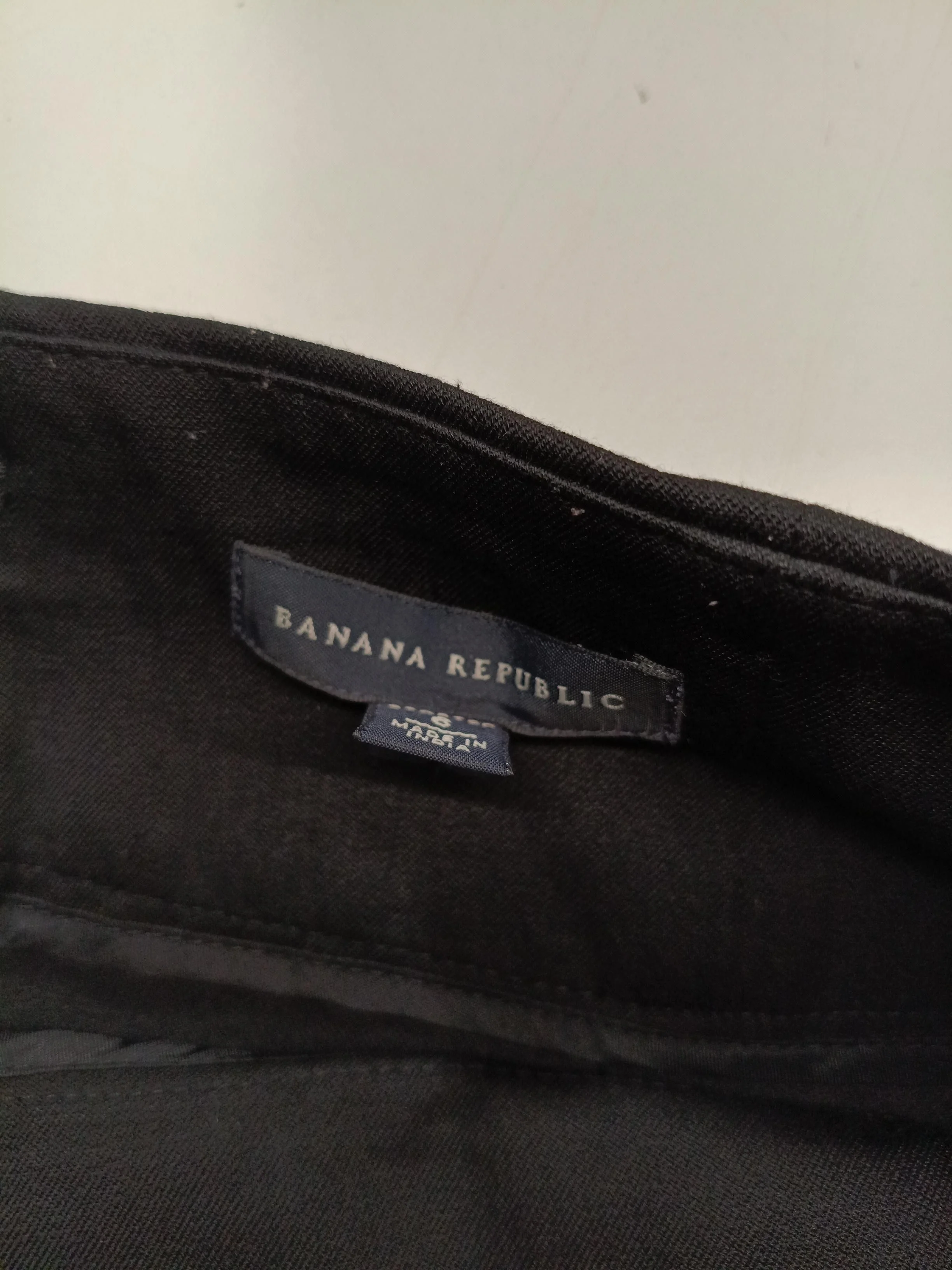 Banana Republic Women's Mini Skirt UK 6 Black Viscose with Cotton, Spandex Mini - Image 5