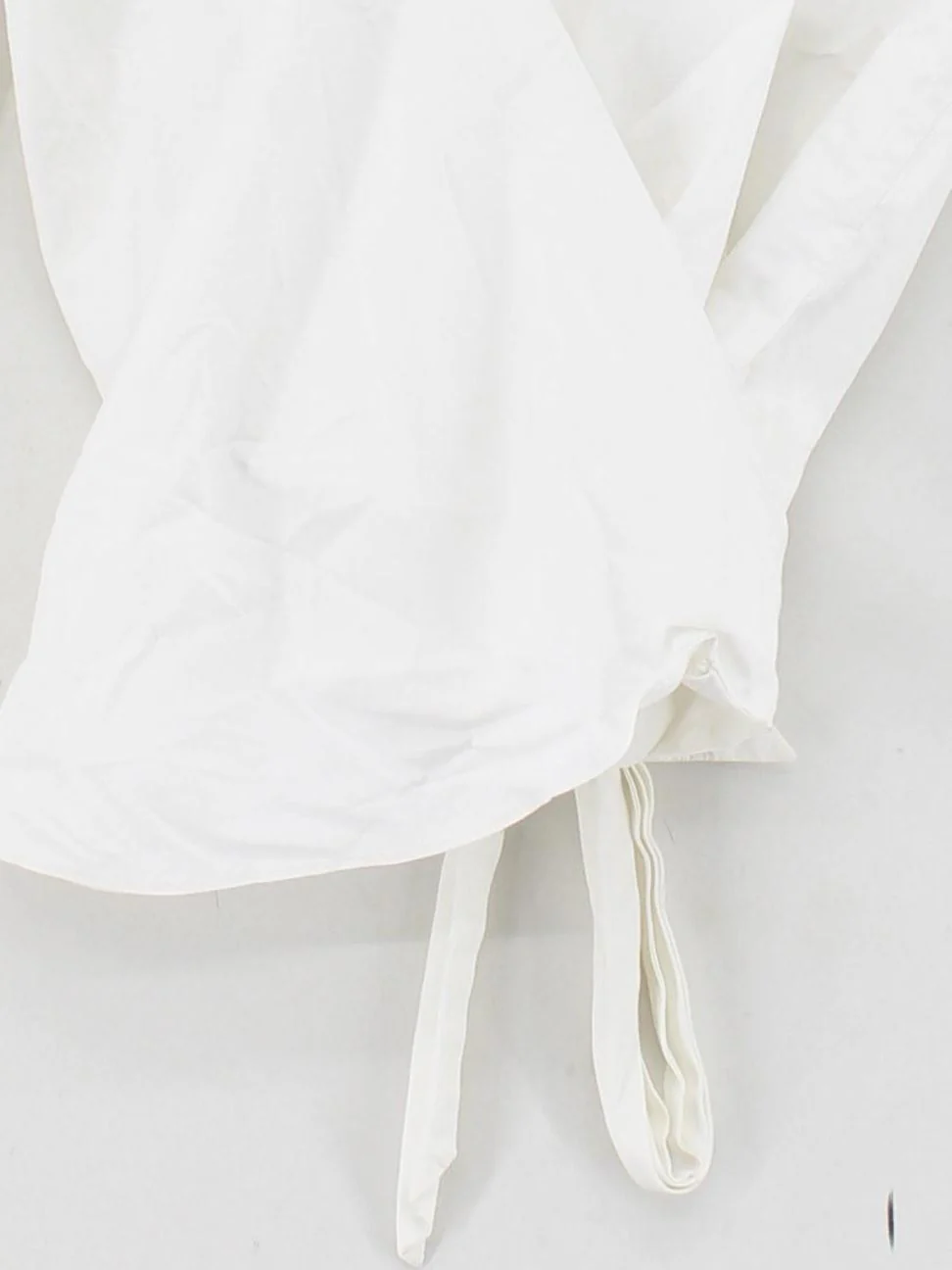 Banana Republic Women's Shirt M White Cotton with Elastane Basic - Image 4