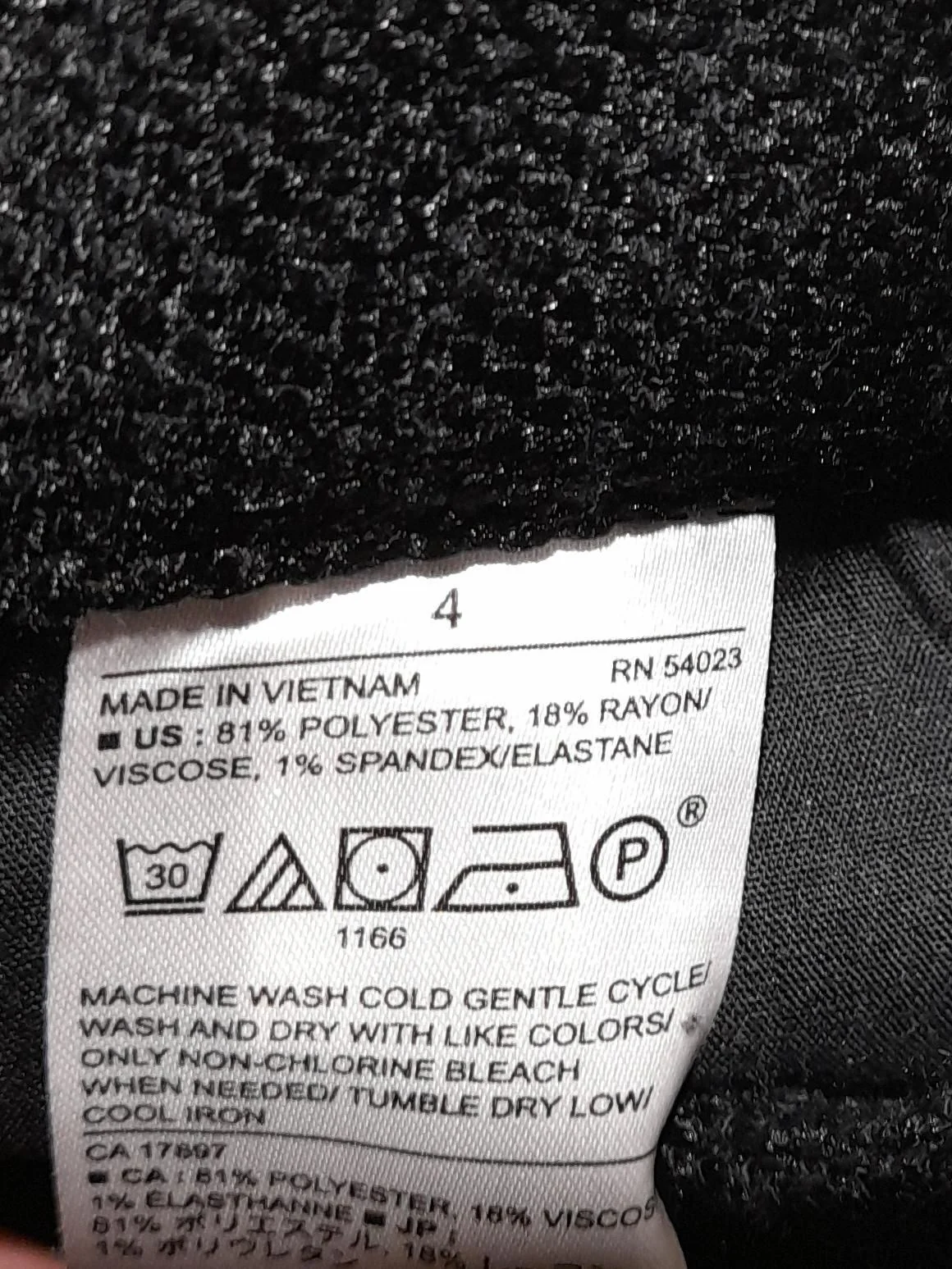Banana Republic Women's Shorts UK 8 Black Polyester with Rayon, Spandex Cargo - Image 6