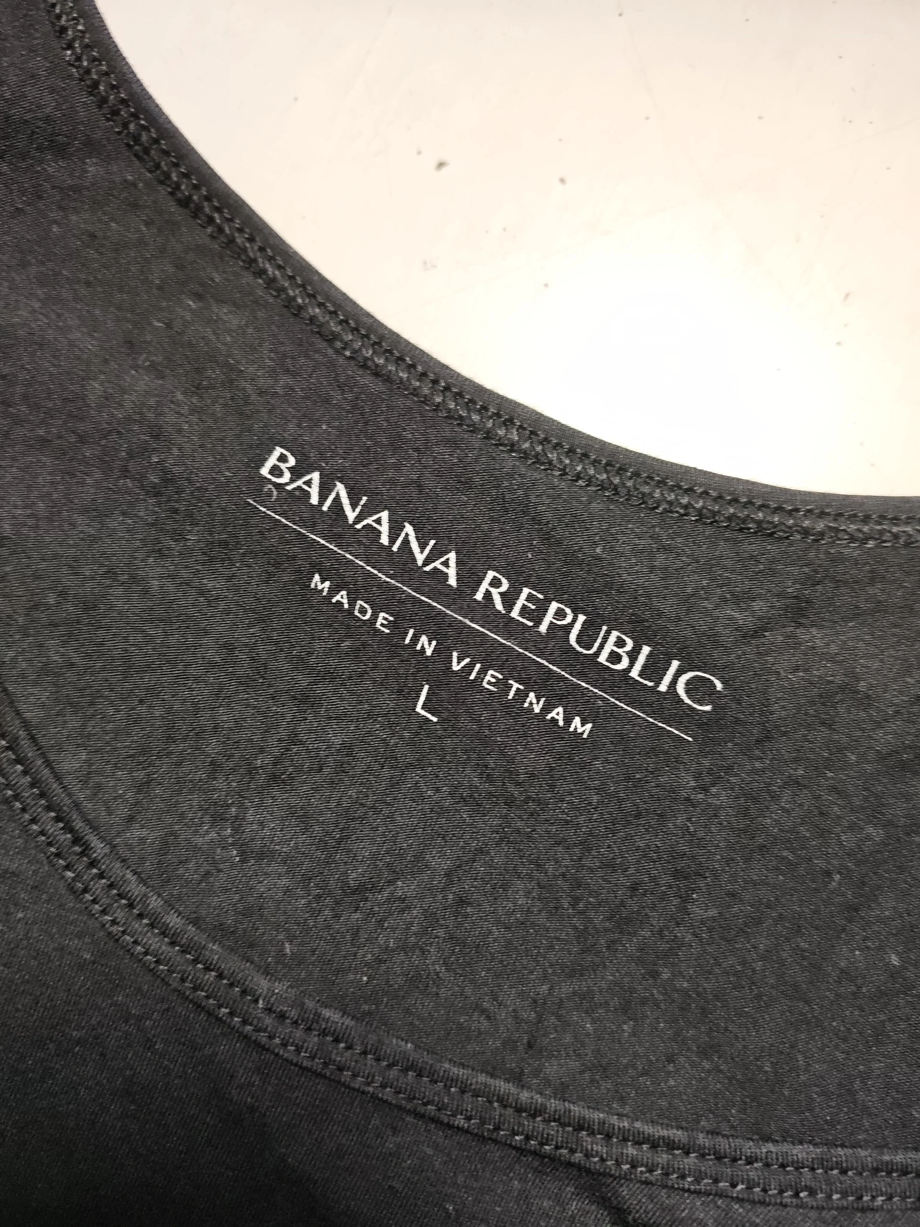 Banana Republic Women's T-Shirt L Black 100% Other Sleeveless Round Neck Basic - Image 5