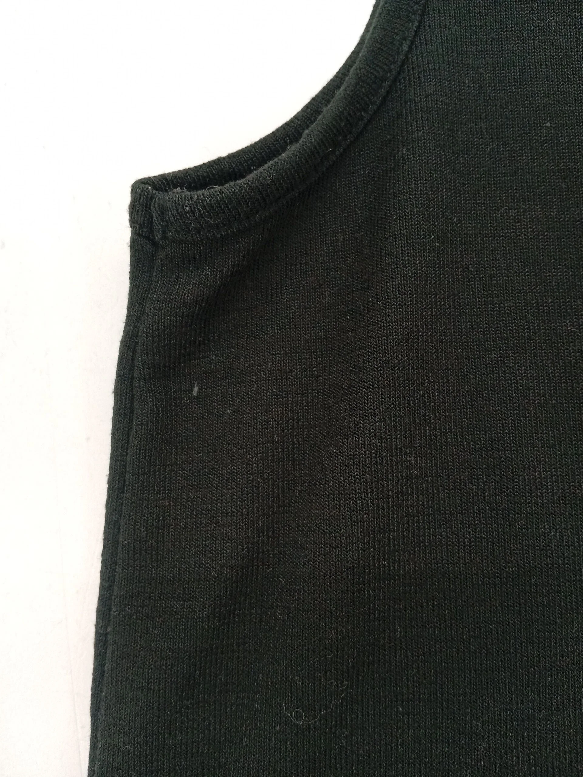 Banana Republic Women's T-Shirt S Black 100% Other Sleeveless Round Neck Basic - Image 5