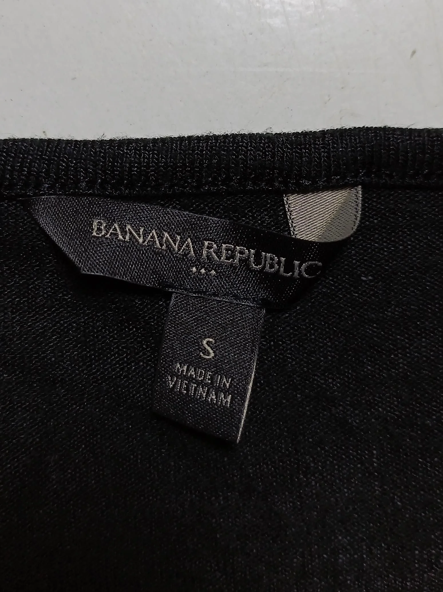 Banana Republic Women's T-Shirt S Black 100% Other Sleeveless Round Neck Basic - Image 6