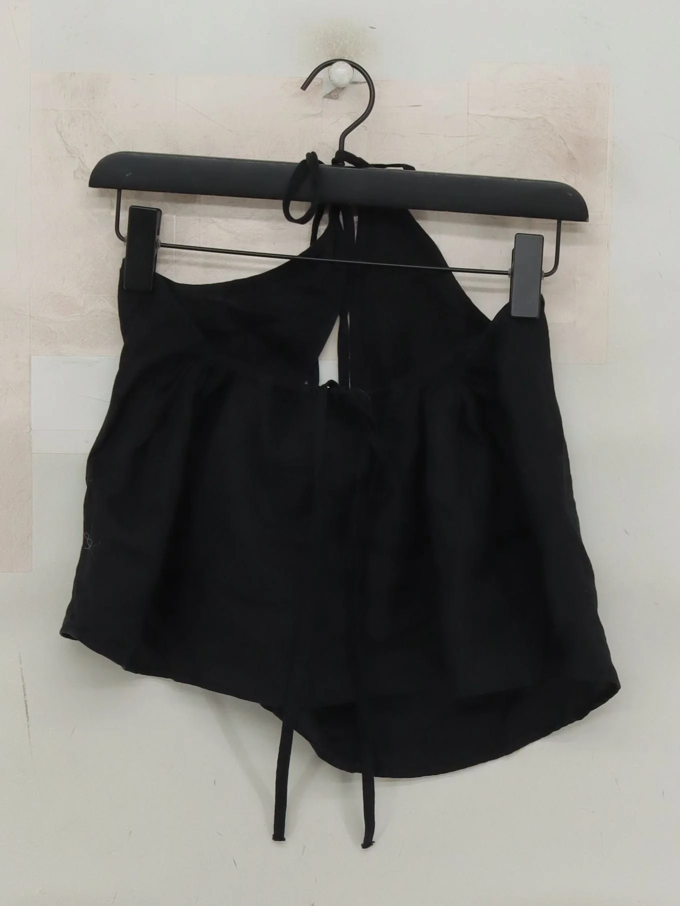 Banana Republic Women's Top M Black 100% Other Sleeveless V-Neck Basic - Image 2