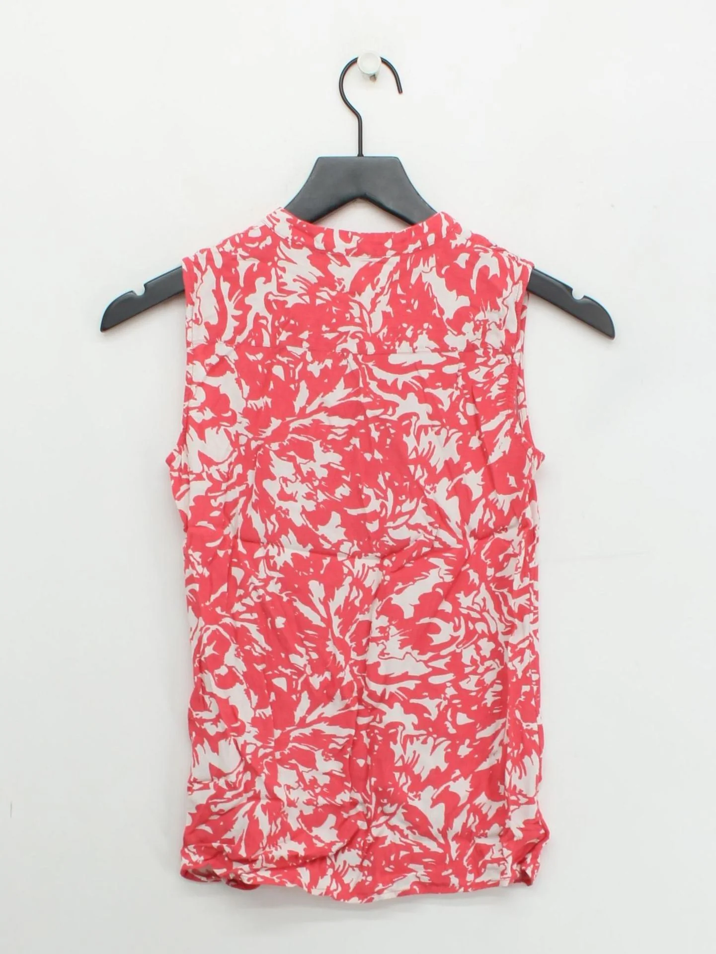 Banana Republic Women's Top S Red Floral 100% Other Sleeveless V-Neck Basic - Image 2
