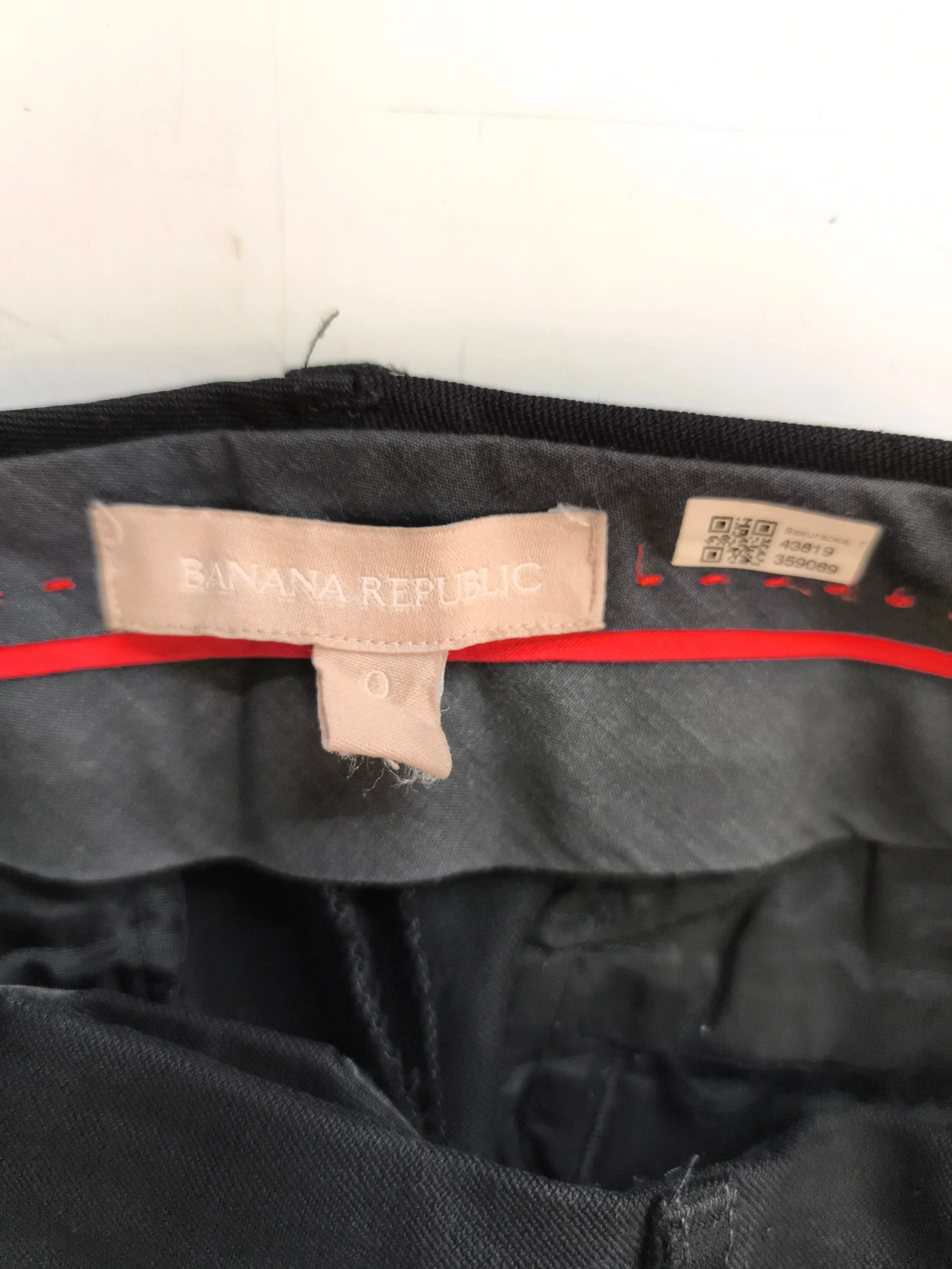 Banana Republic Women's Trousers UK 4 Black Rayon with Cotton, Elastane Cropped - Image 5