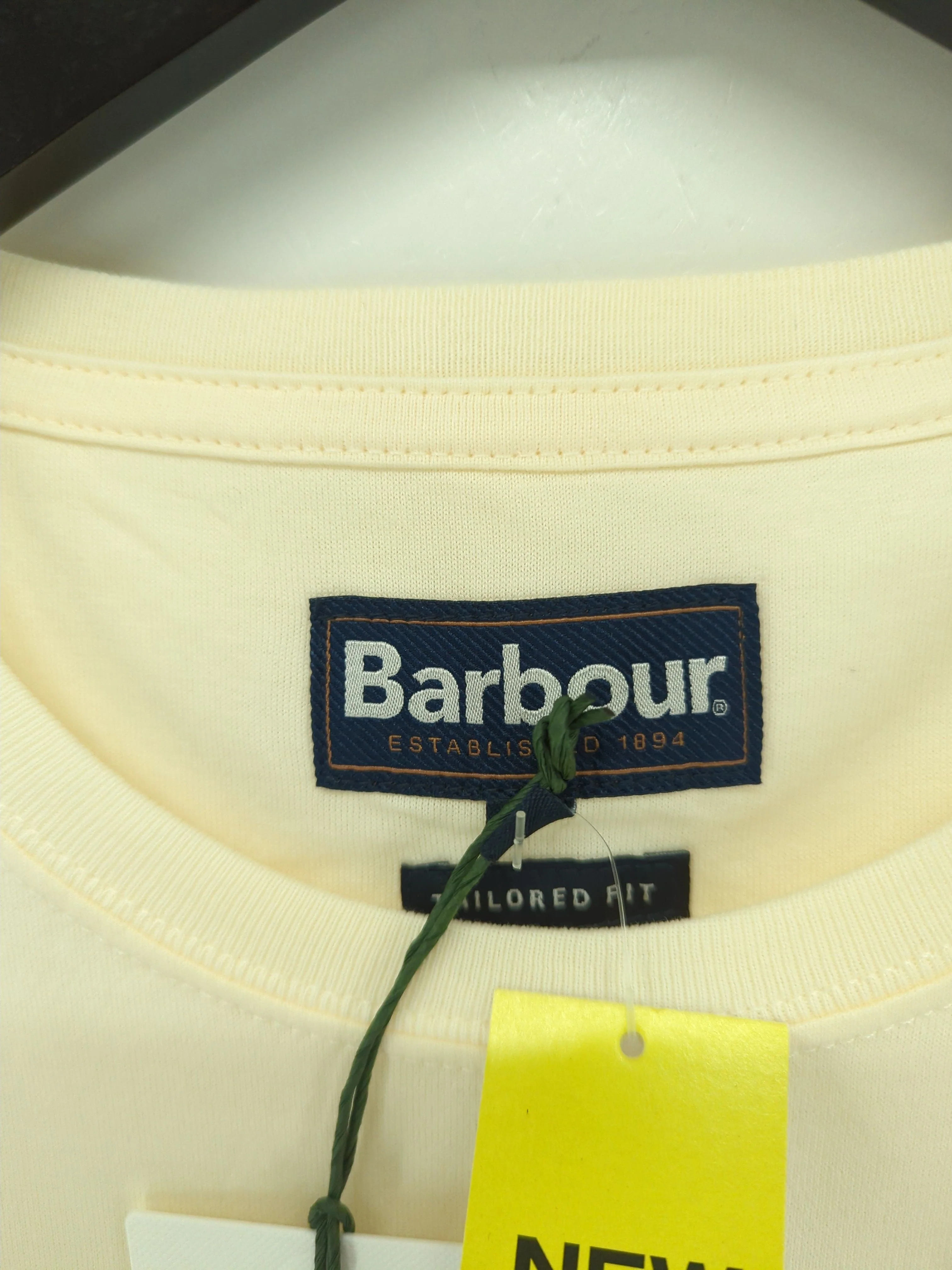 Barbour Men's T-Shirt XL Cream 100% Cotton Basic New with tags - Image 5