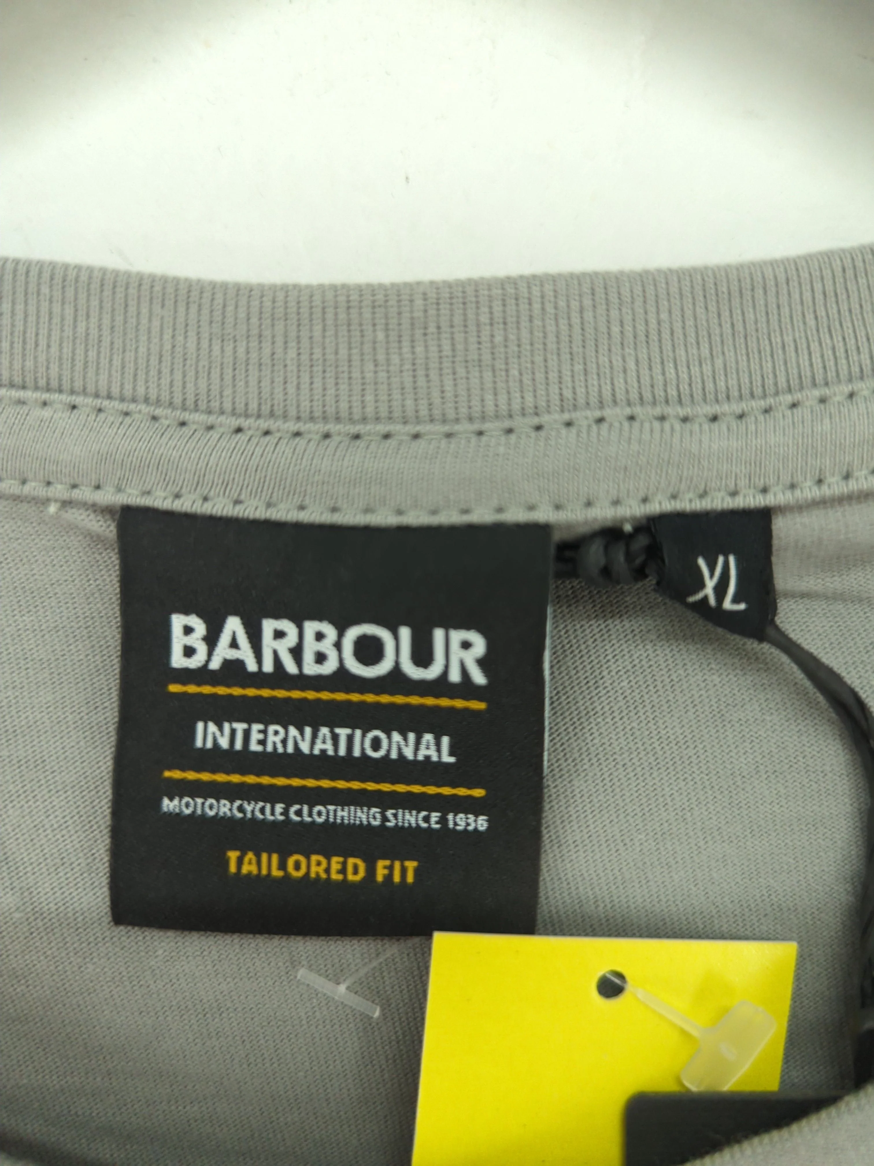 Barbour Men's T-Shirt XL Grey Graphic 100% Cotton Basic New with tags - Image 5