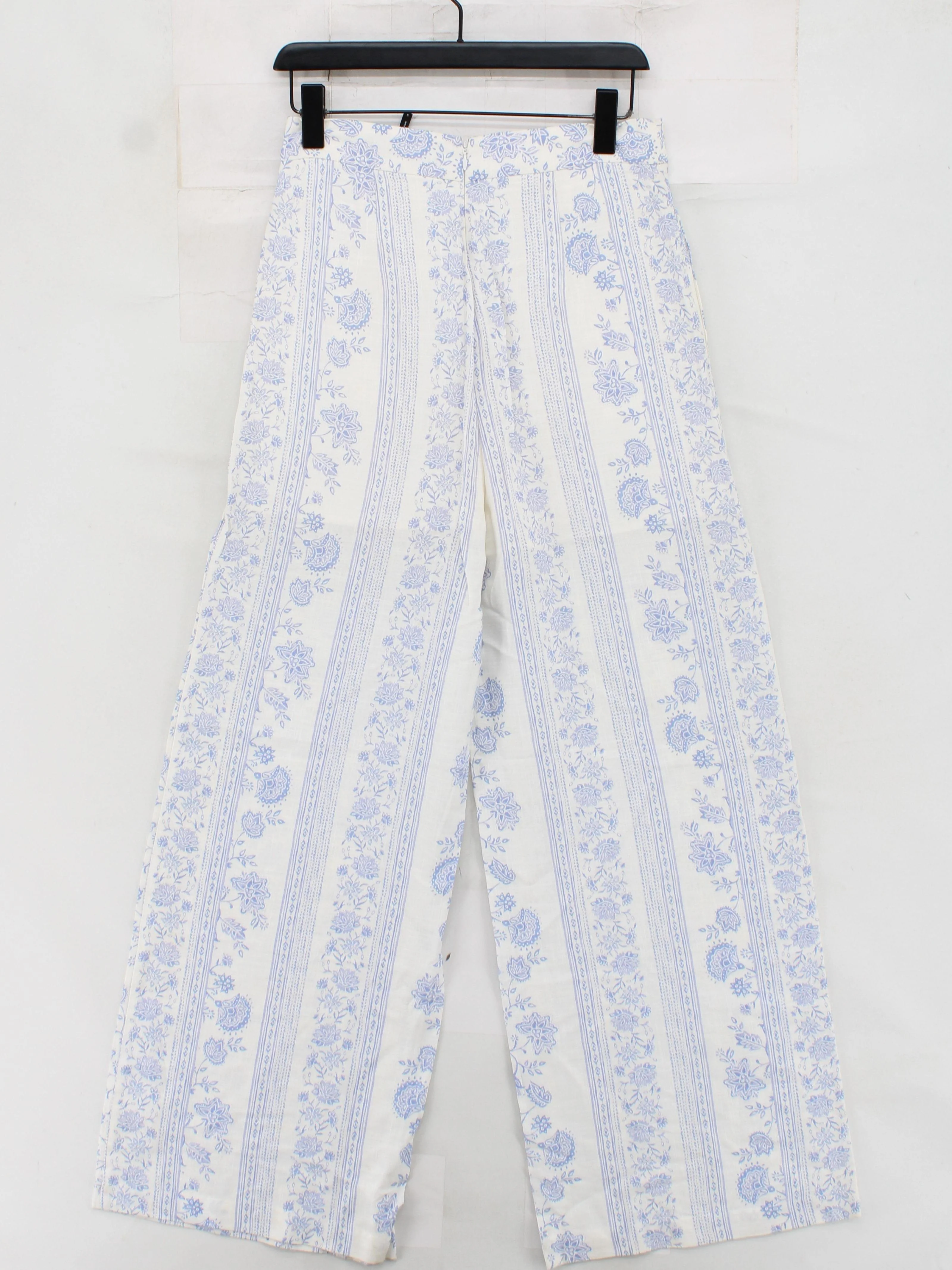 BCBGMAXAZRIA Women's Trousers S White Viscose - Image 2