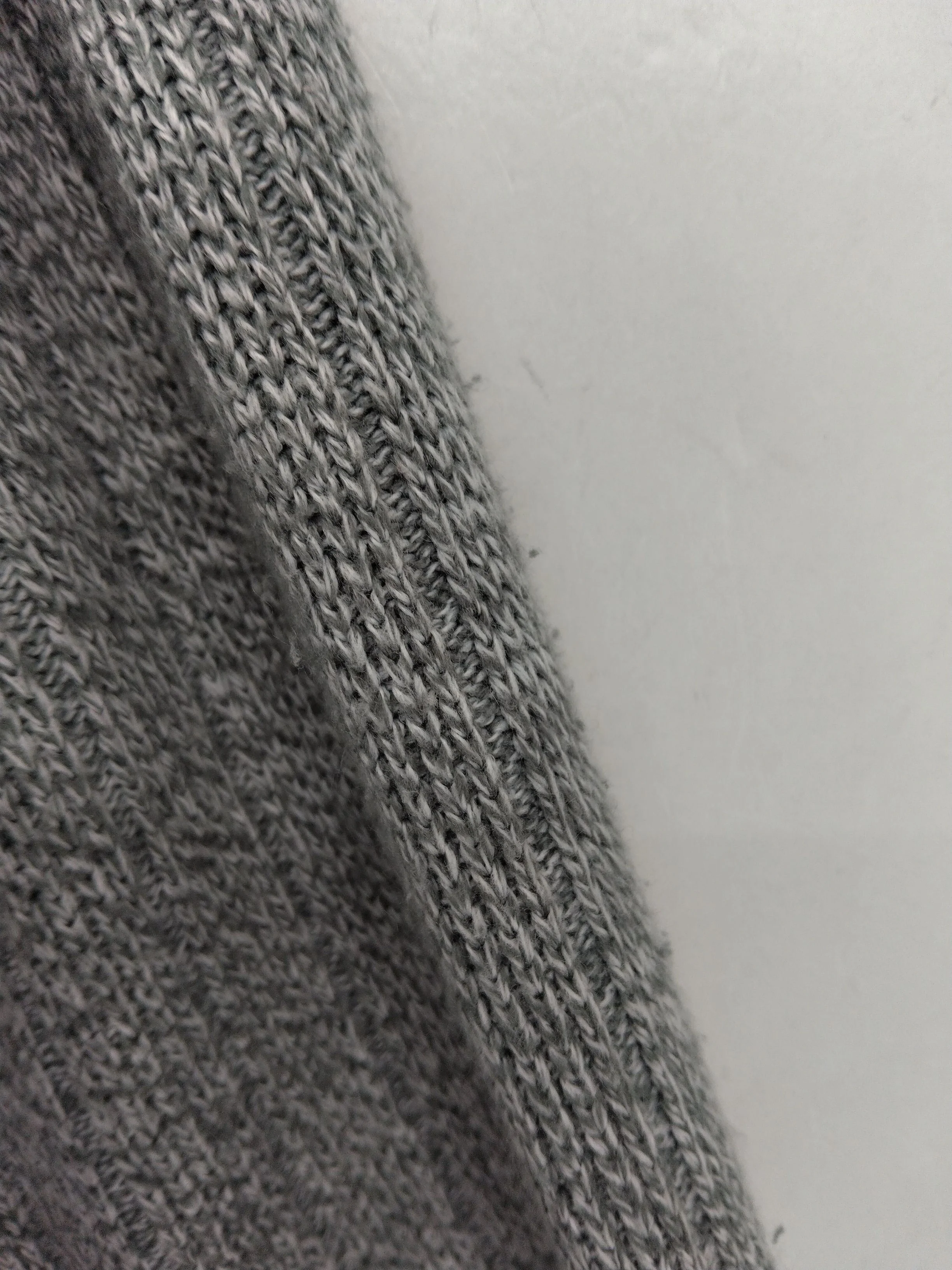 Bellissimo Men's Cardigan XL Grey Argyle 100% Acrylic V-Neck Cardigan - Image 5
