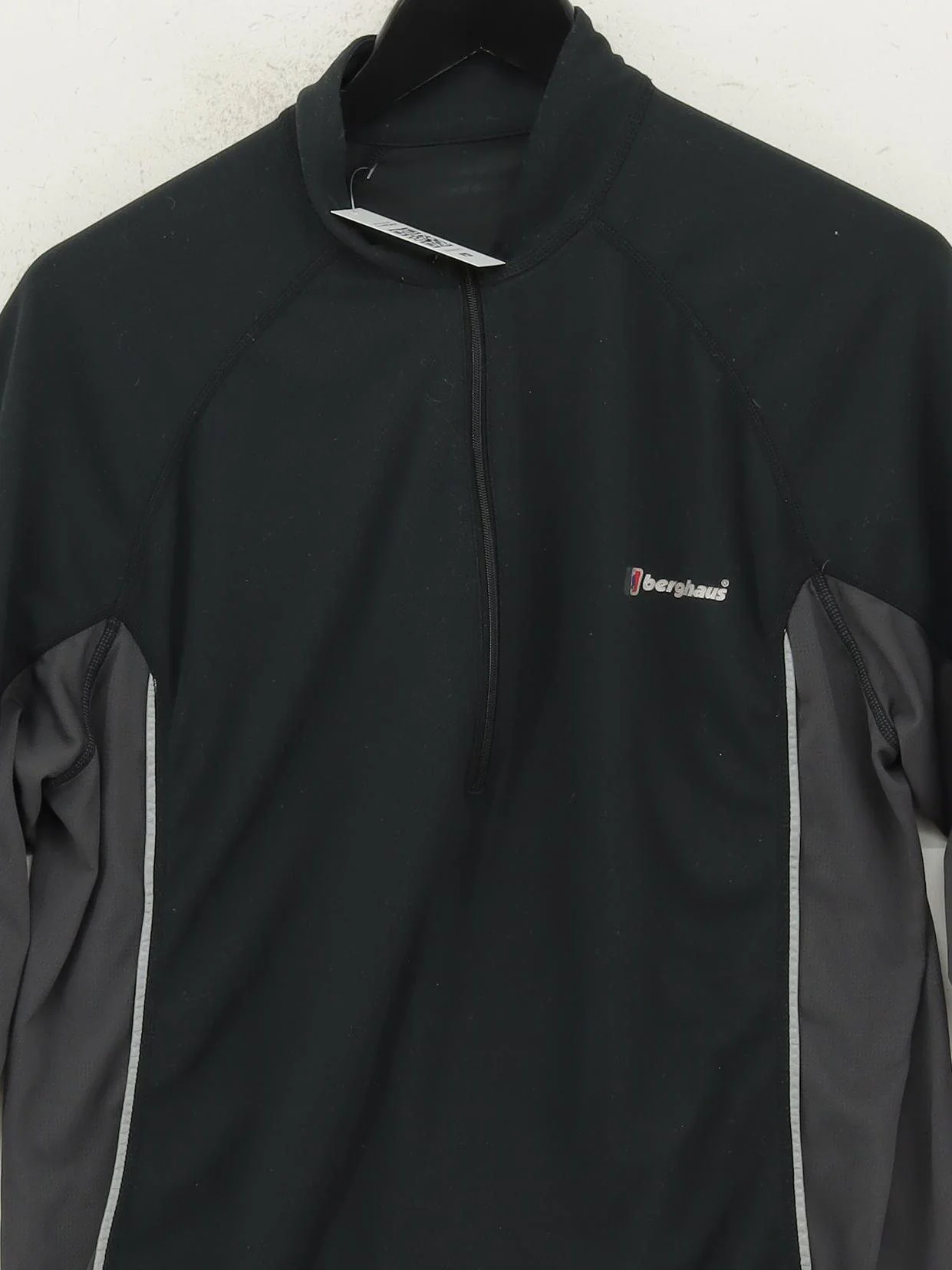 Berghaus Men's Hoodie L Black 100% Polyester Pullover - Image 3