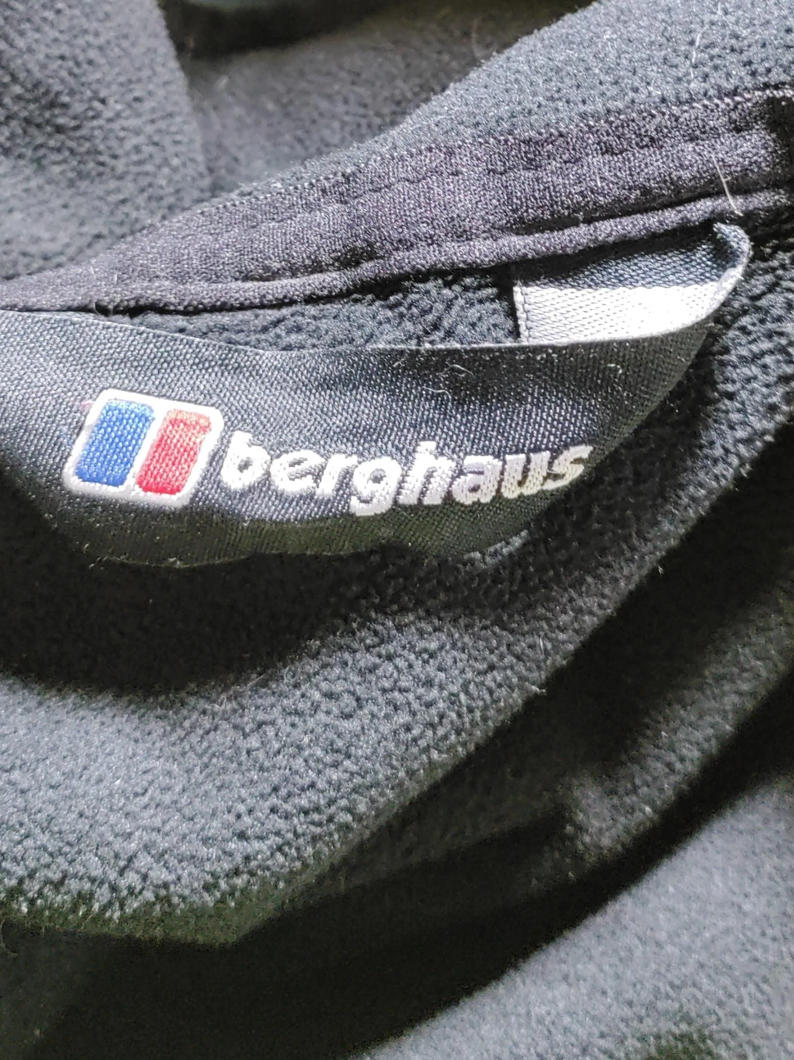 Berghaus Windbreaker jacket black - Image 6