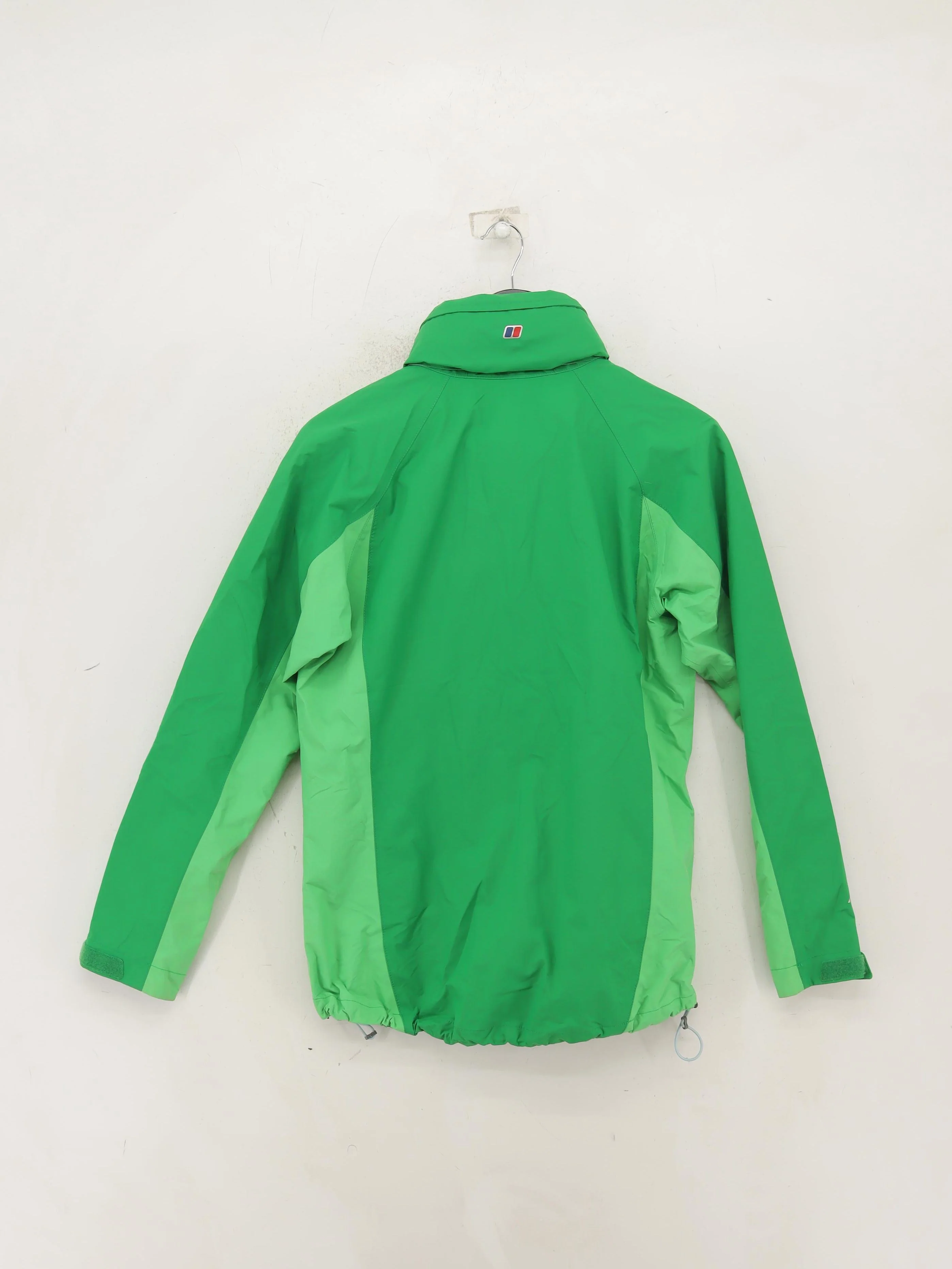 Berghaus Windbreaker jacket green - Image 2