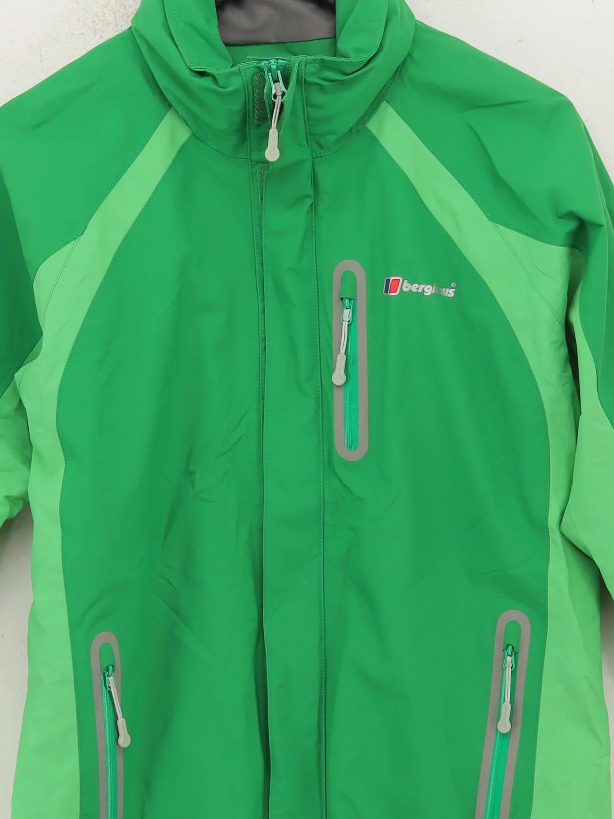 Berghaus Windbreaker jacket green - Image 3