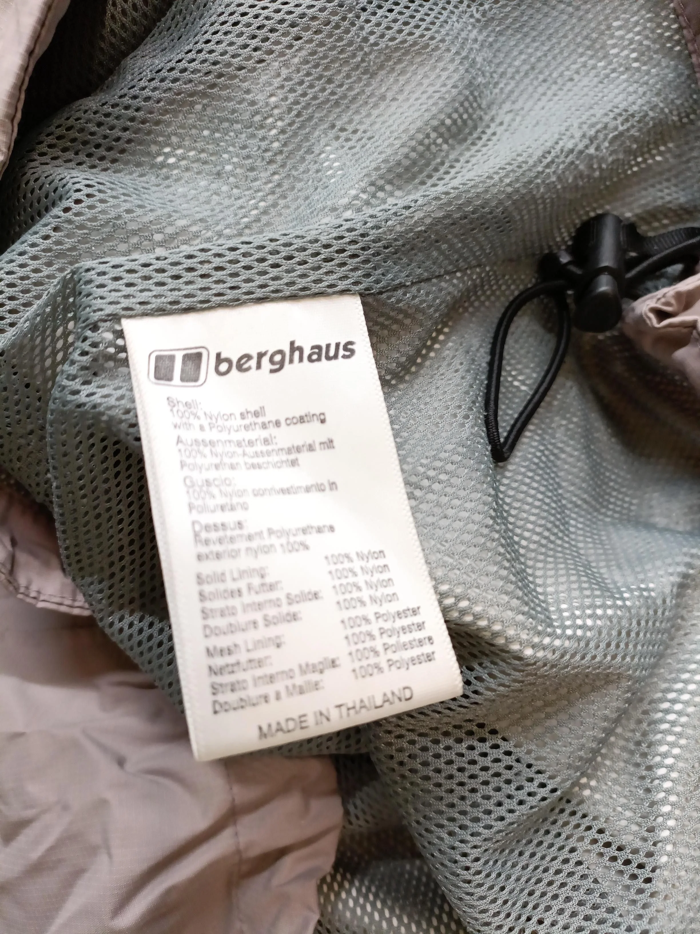 Berghaus Windbreaker jacket tan - Image 6