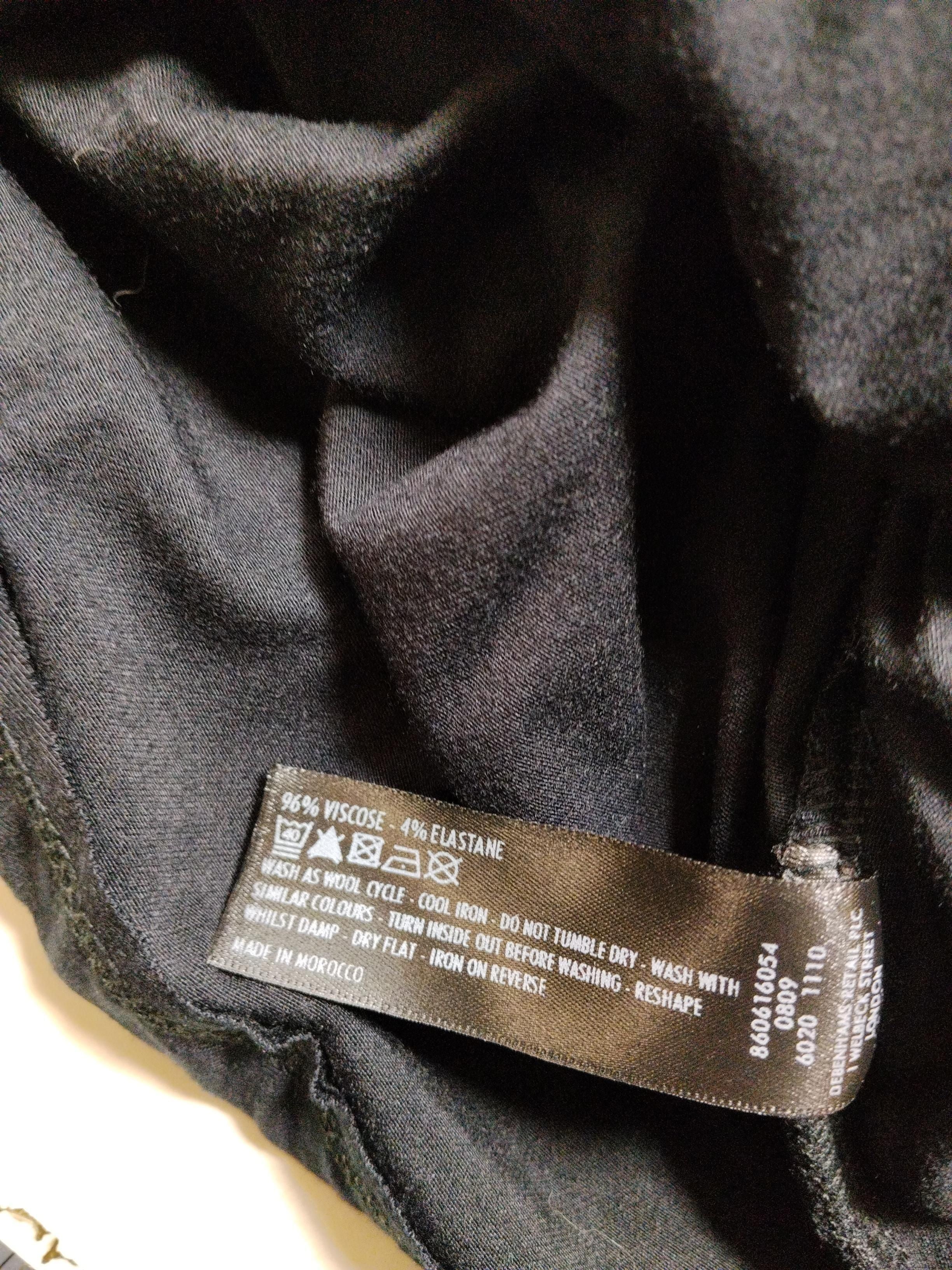 Betty Jackson Women's Top UK 18 Black Viscose with Elastane Basic New with tags - Image 6