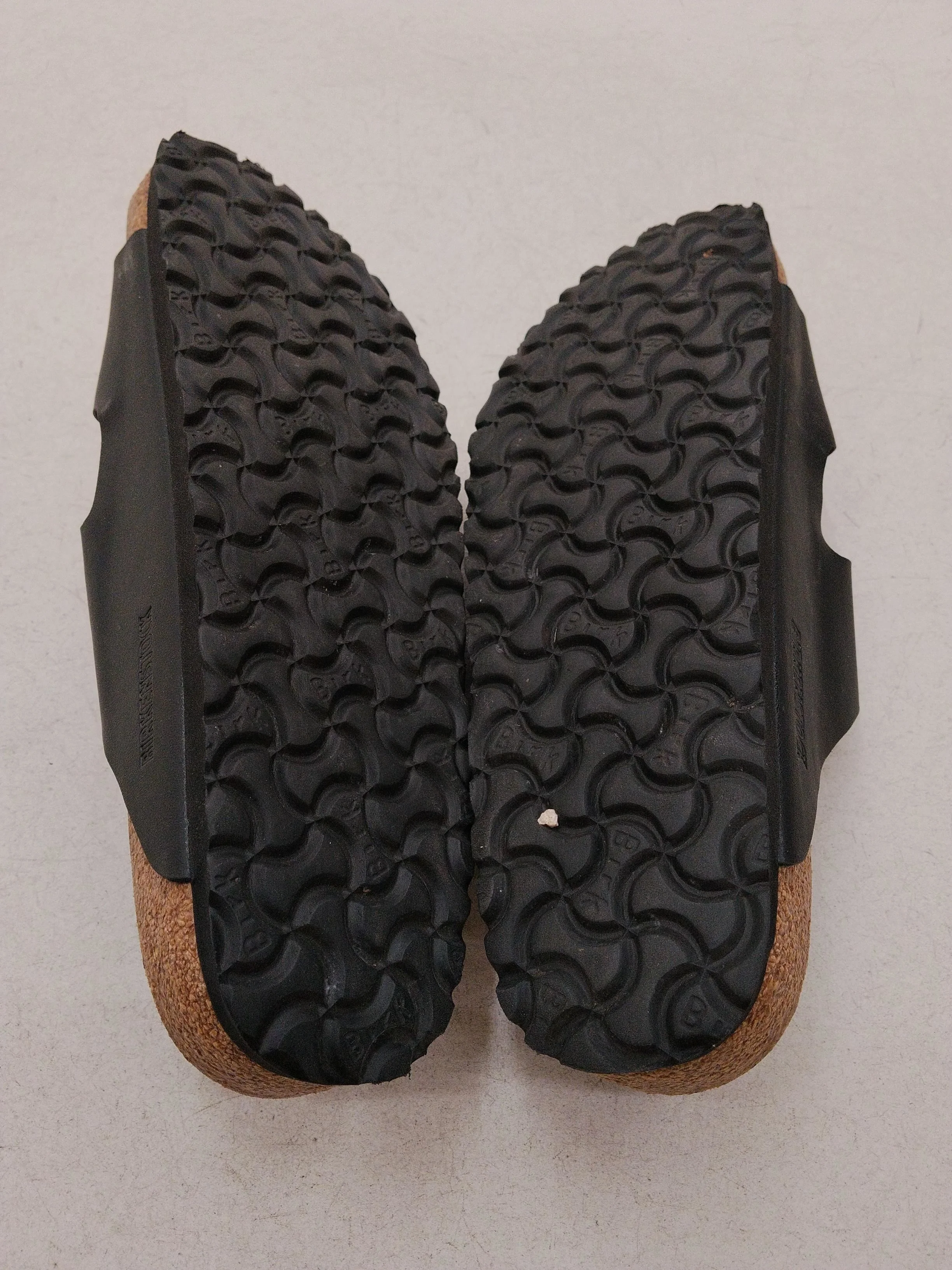 Birkenstock Men's Sandals UK 8 Black Faux Leather with Suede Slider - Image 7