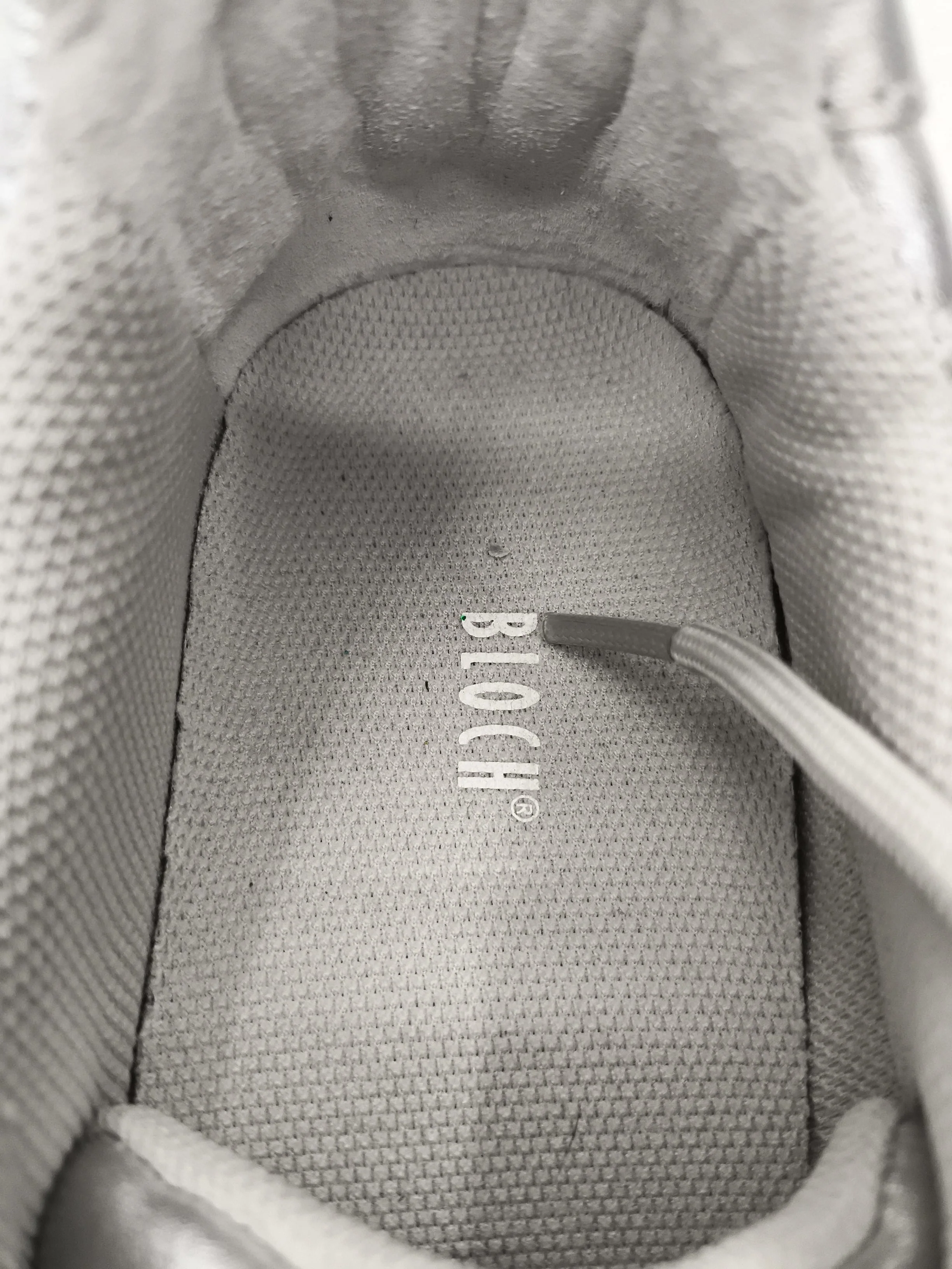 Bloch Women's Trainers UK8.5 in Silver - Image 5