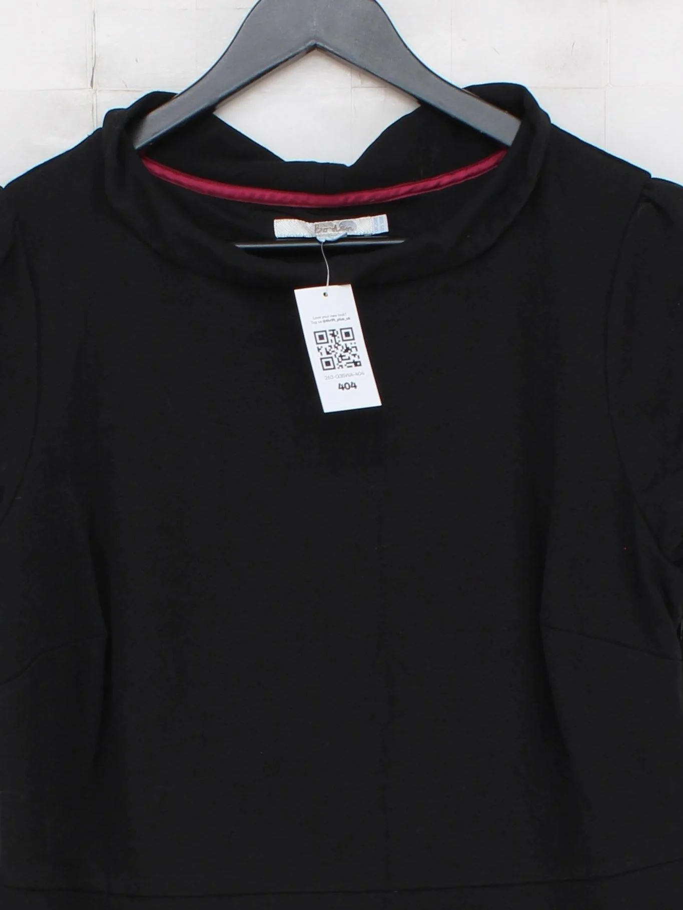 Boden Bodycon Midi Dress in Black - Image 3