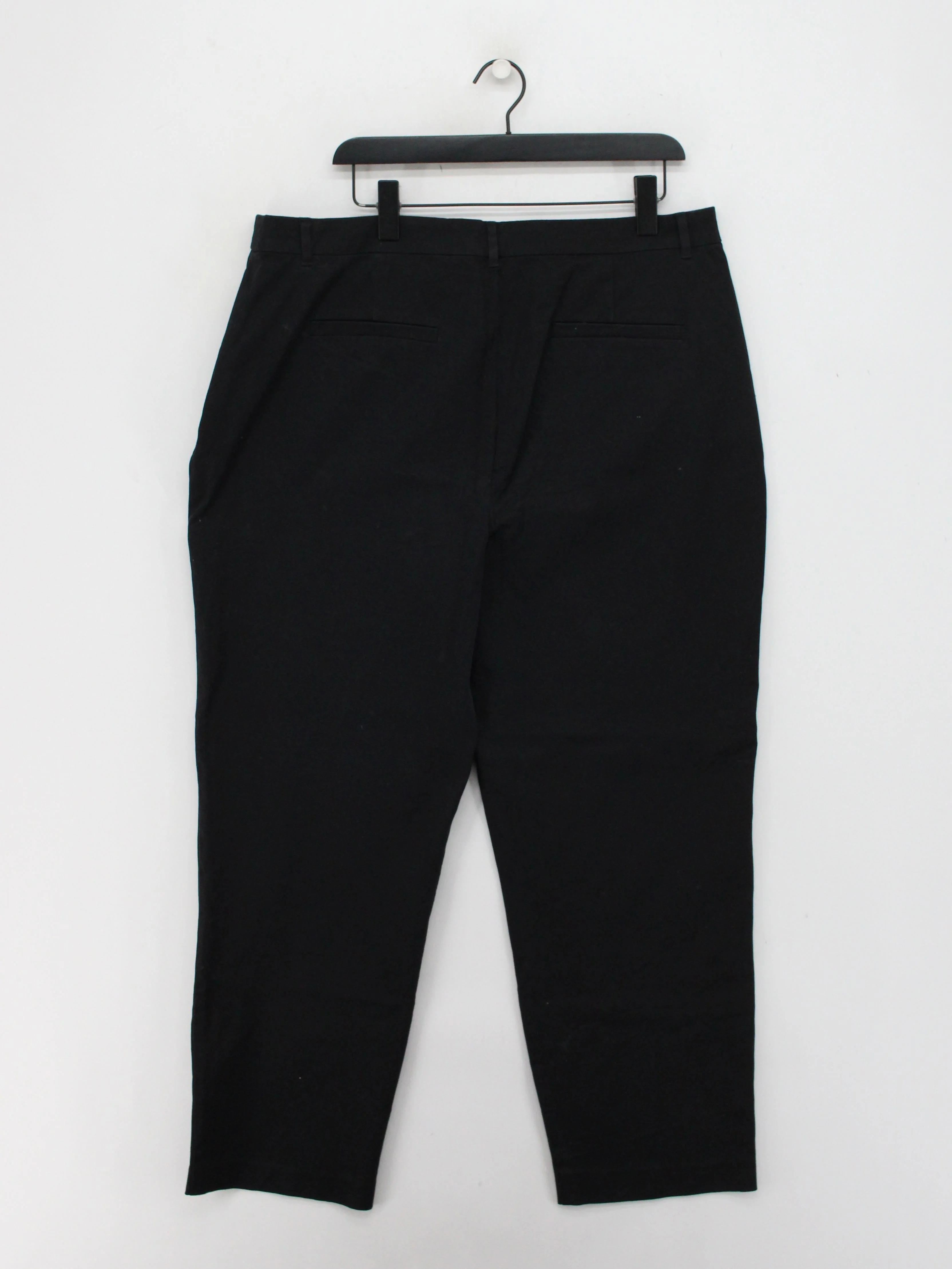 Boden Men's Trousers W 36 in Black Cotton with Elastane Tapered Chino - Image 2
