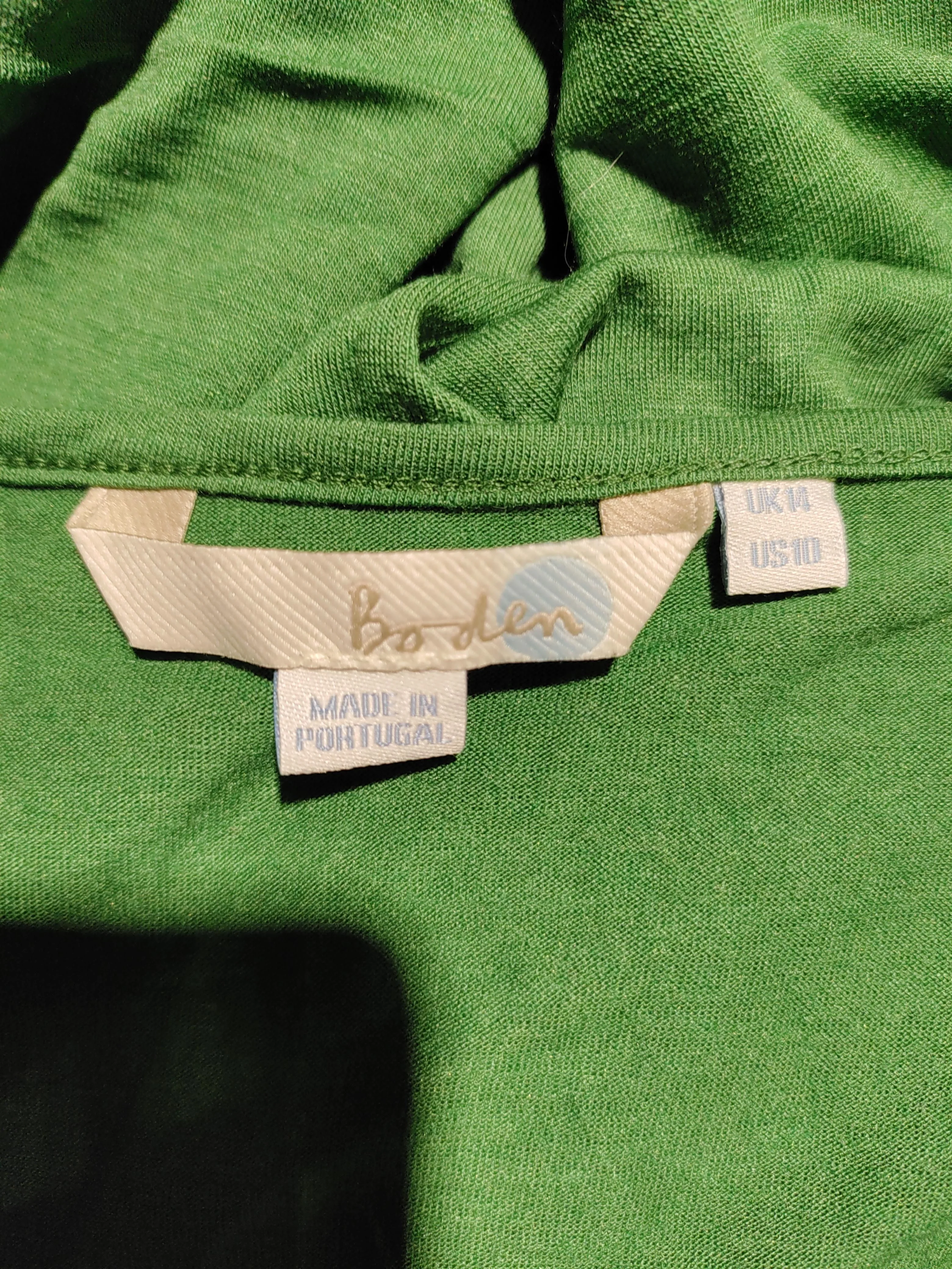 Boden Women's Top UK 14 Green Viscose with Wool Short Sleeve V-Neck Basic - Image 5