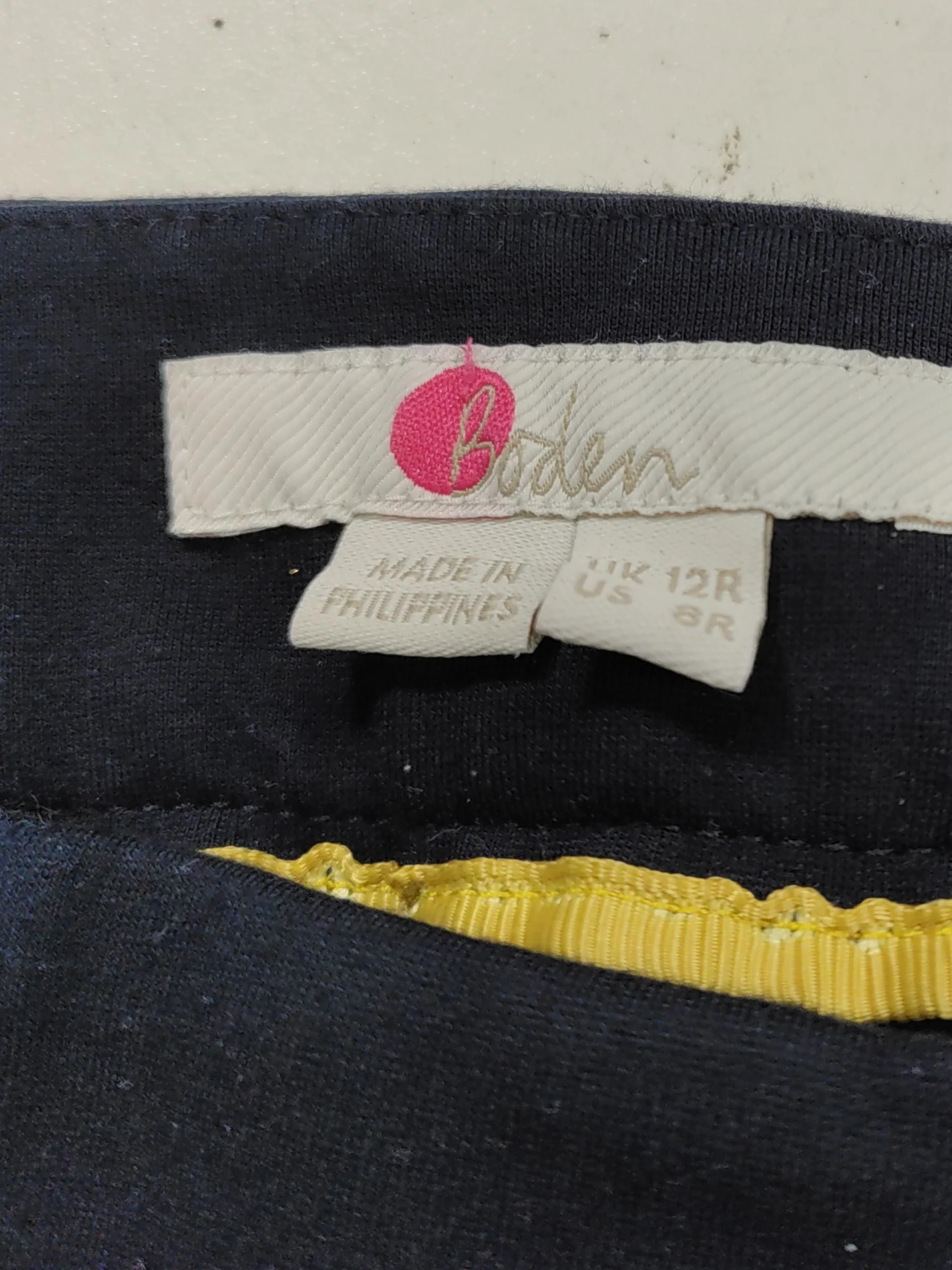 Boden Women's Trousers UK 12 Black Viscose with Polyamide, Elastane Chino - Image 5
