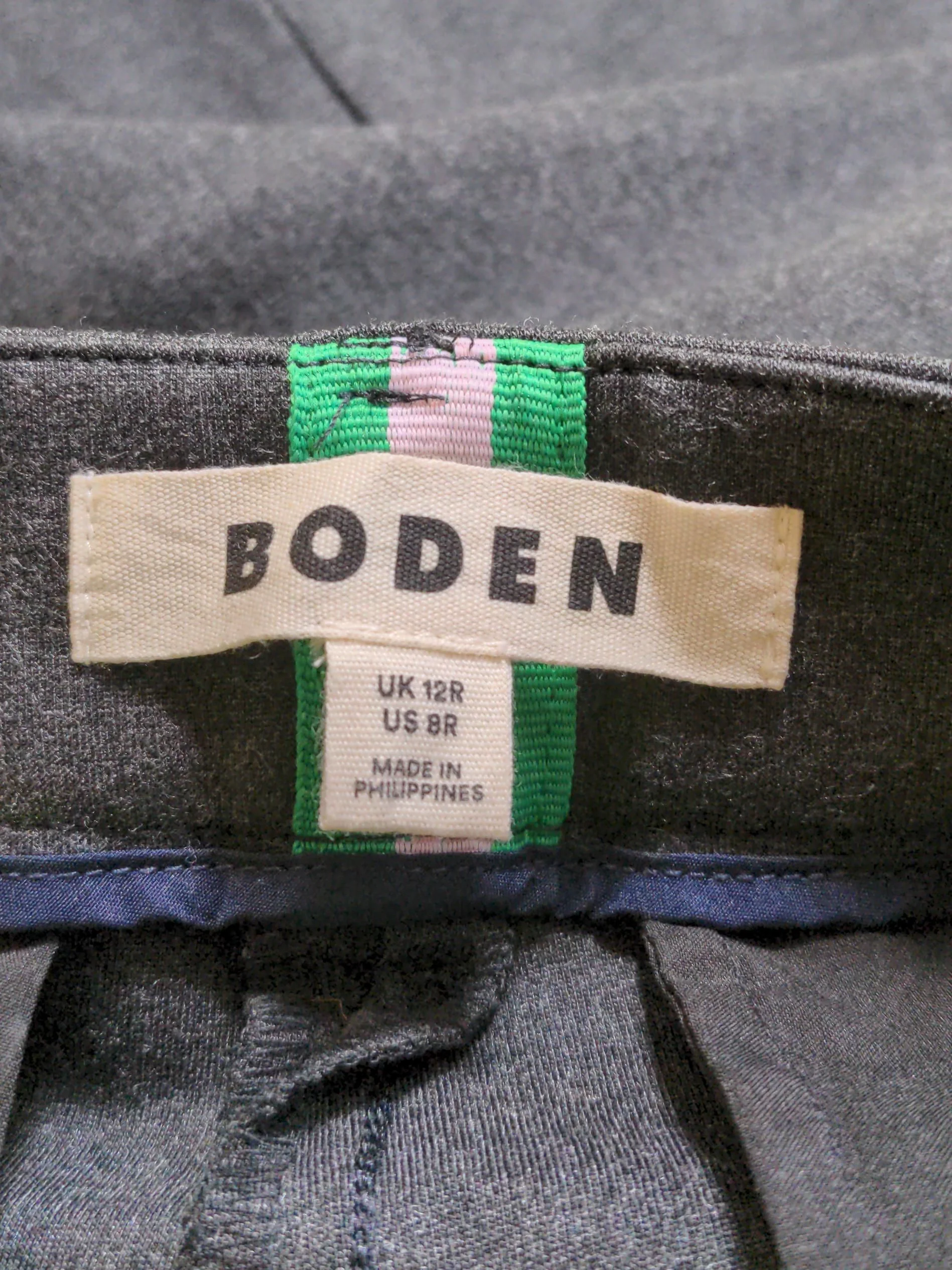 Boden Women's Trousers UK 12 Grey Viscose with Polyamide, Elastane Chino - Image 5