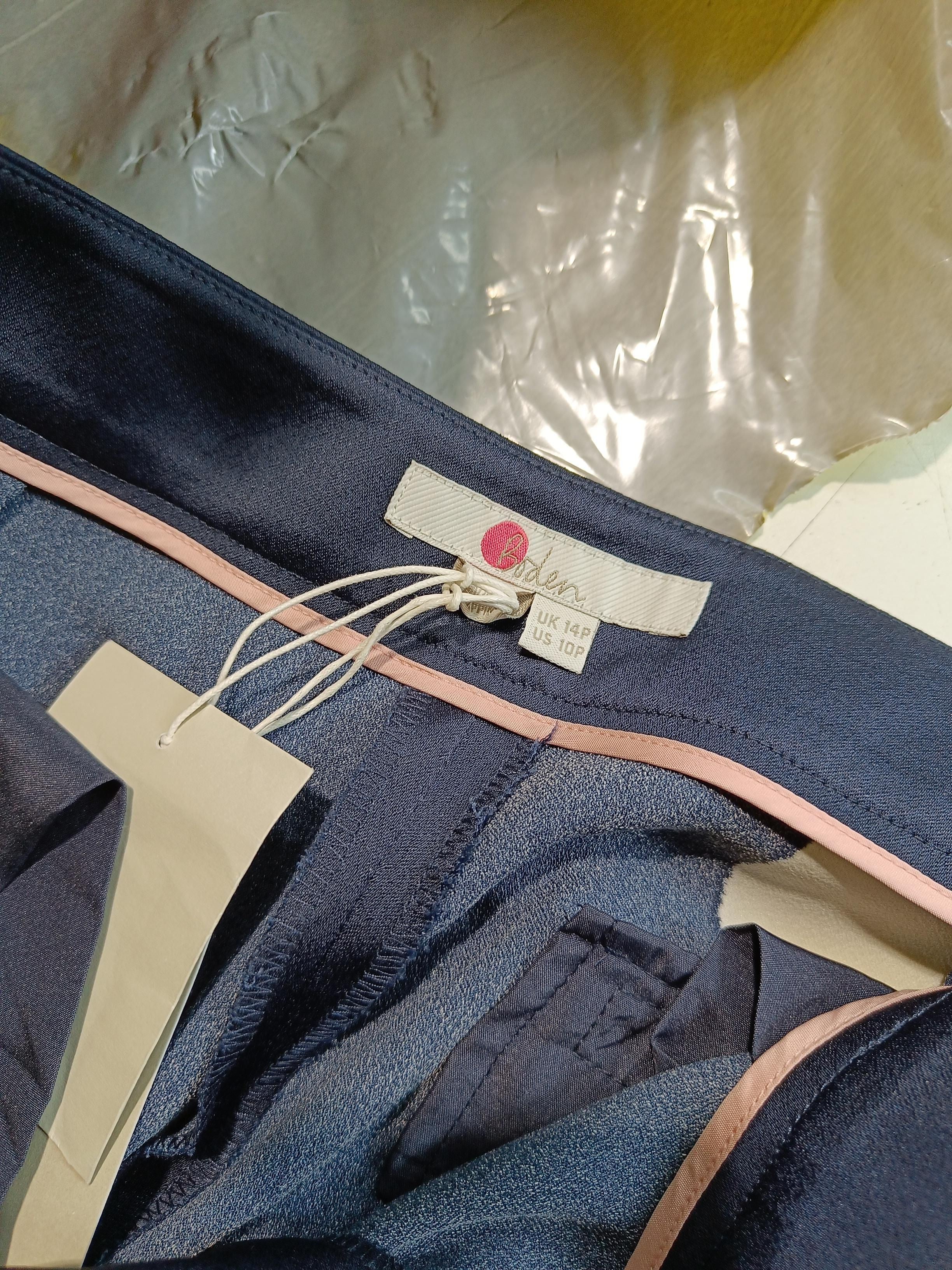 Boden Women's Trousers UK 14 Blue 100% Polyester Cropped New with tags - Image 5