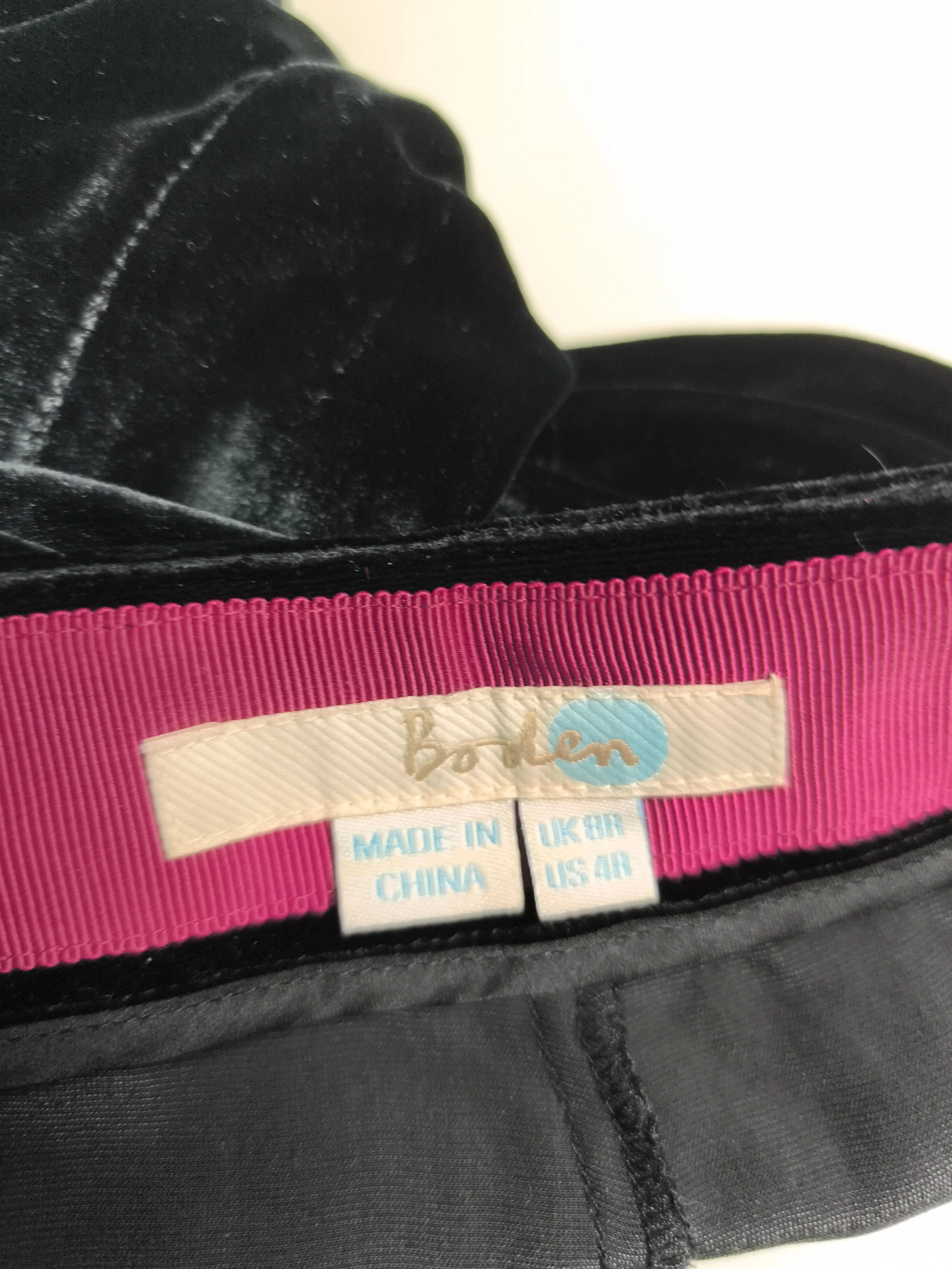 Boden Women's Trousers UK 8 Black Viscose with Silk Wide-Leg Chino - Image 5