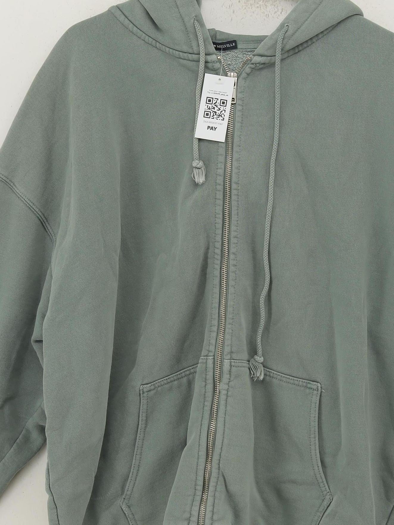 Brandy Melville Men's Hoodie XL Green 100% Other Pullover - Image 3