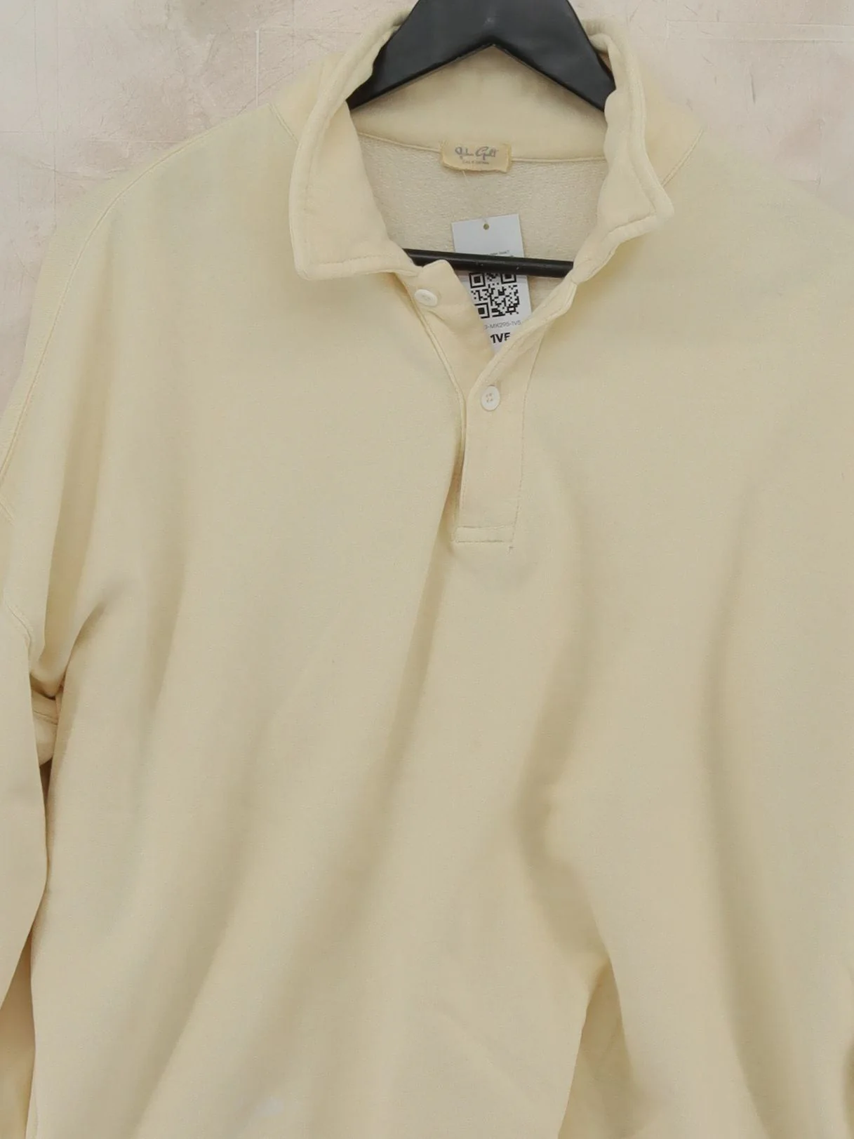 Brandy Melville Men's Polo M Cream 100% Cotton Basic - Image 3