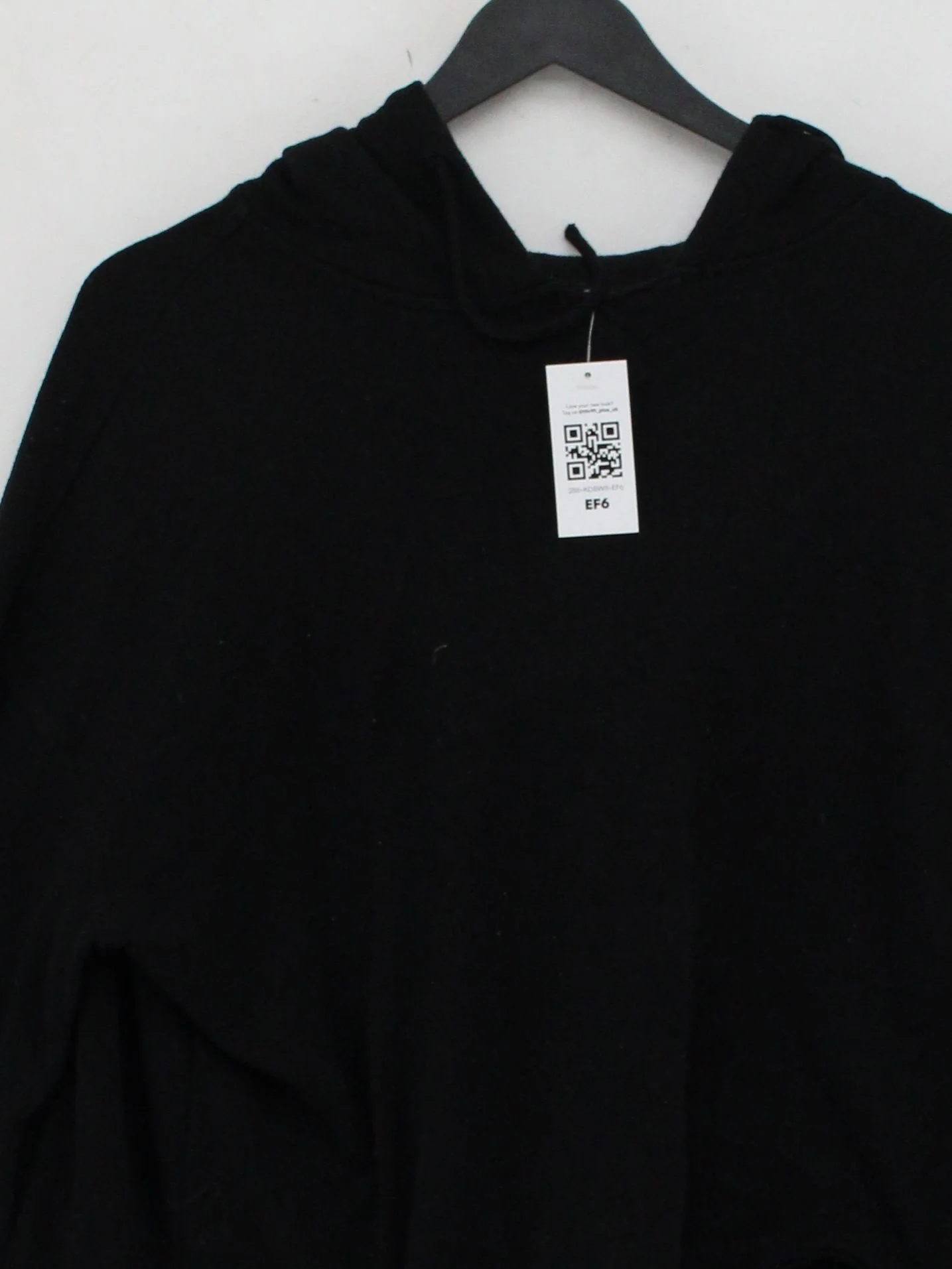 Brandy Melville Women's Hoodie M Black Cotton with Polyester Pullover - Image 3