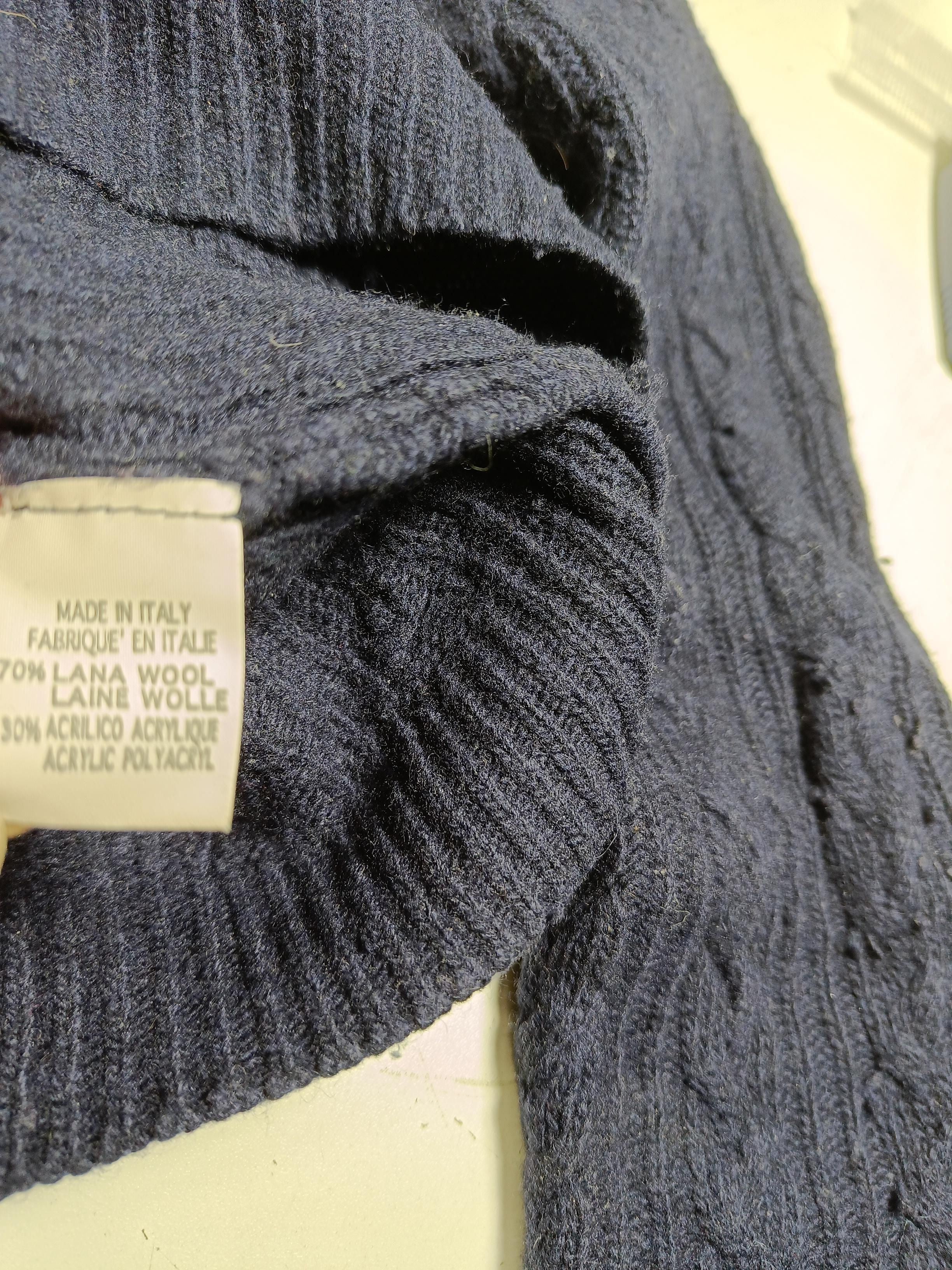 Brandy Melville Women's Jumper Blue Wool with Acrylic Round Neck Pullover - Image 7