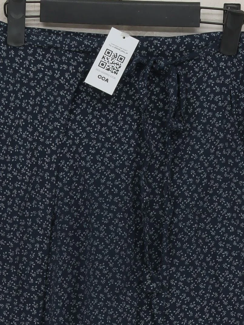 Brandy Melville Women's Mini Skirt S Blue Floral 100% Viscose Short Mini - Image 3