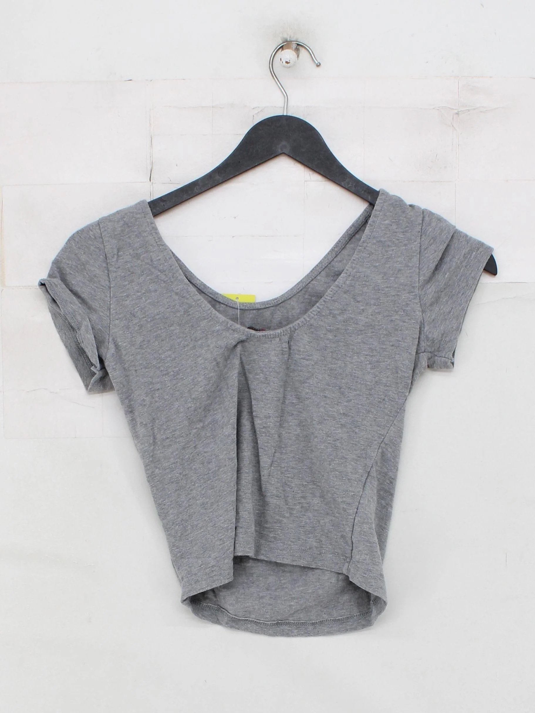 Brandy Melville Women's T-Shirt Grey Cotton with Elastane Basic - Image 2