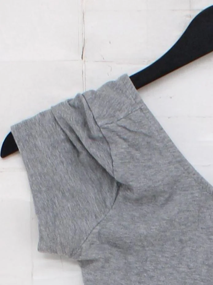 Brandy Melville Women's T-Shirt Grey Cotton with Elastane Basic - Image 4